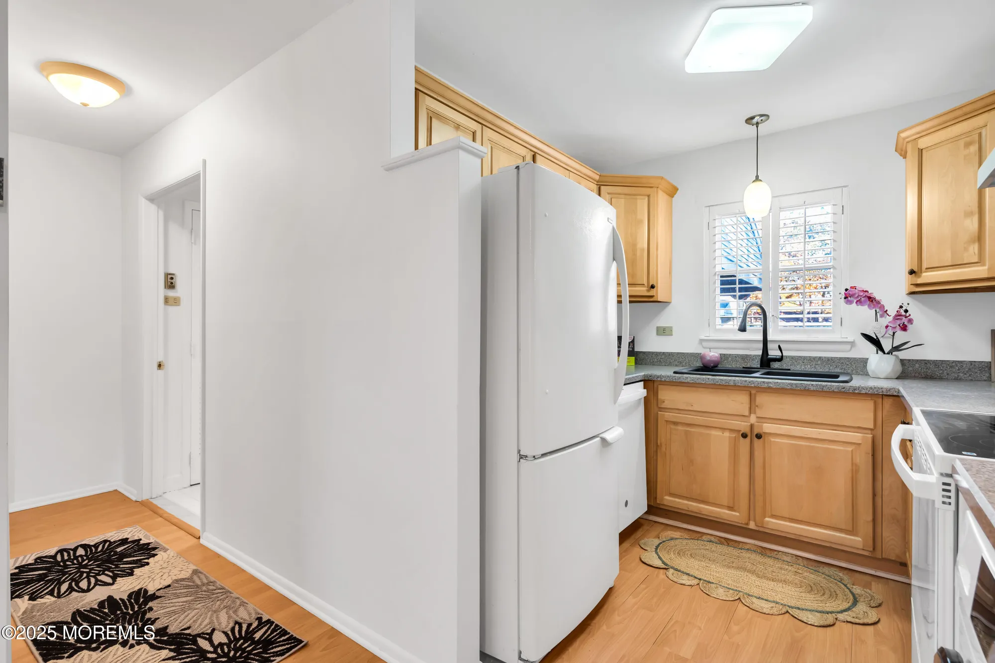 Property Slideshow image 17 of 32 | 47 e cambridge ct 100e, Lakewood, NJ, 08701
