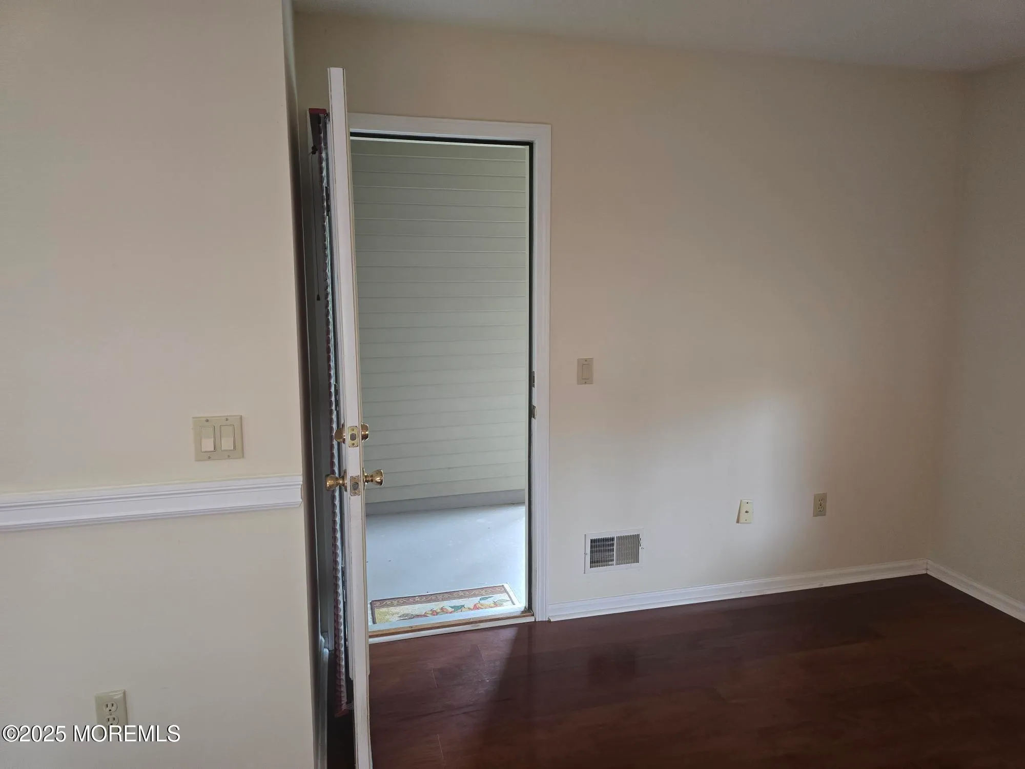 Property Slideshow image 13 of 36 | 2414 crisfield st, Toms River, NJ, 08755