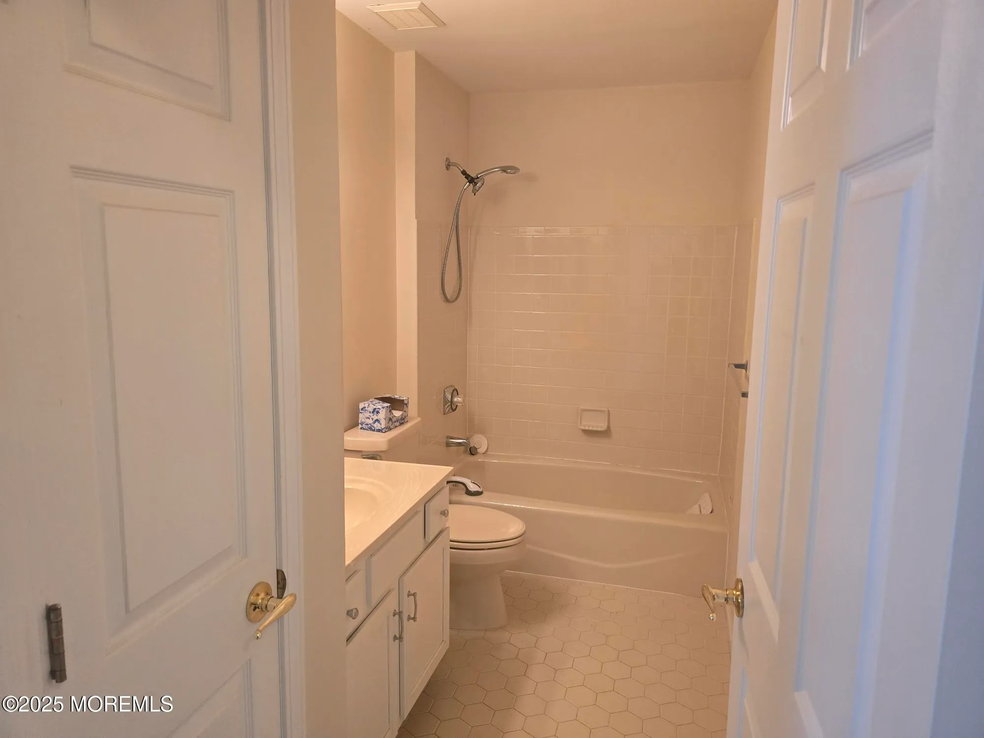 Property Slideshow image 17 of 36 | 2414 crisfield st, Toms River, NJ, 08755