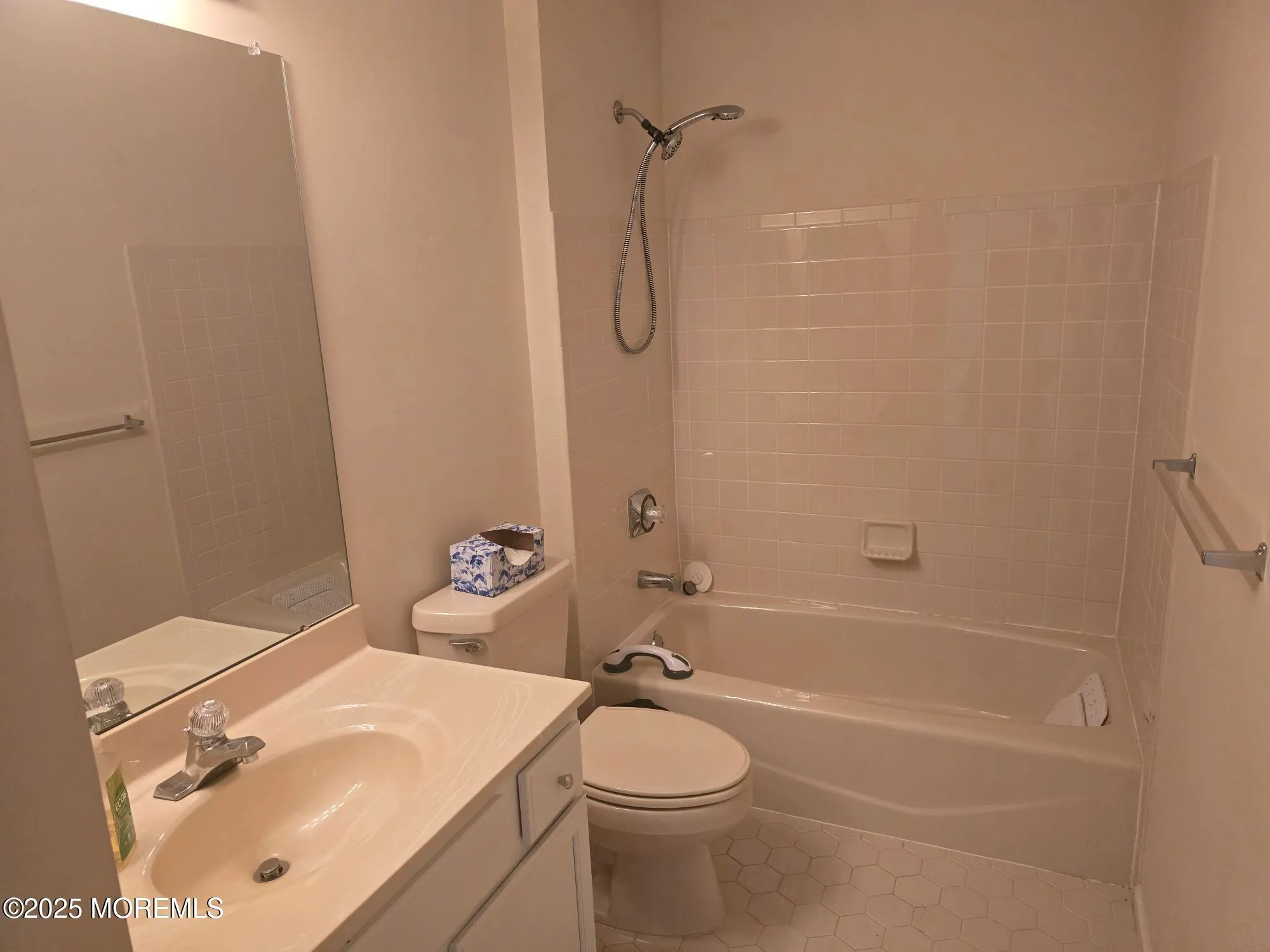 Property Slideshow image 18 of 36 | 2414 crisfield st, Toms River, NJ, 08755