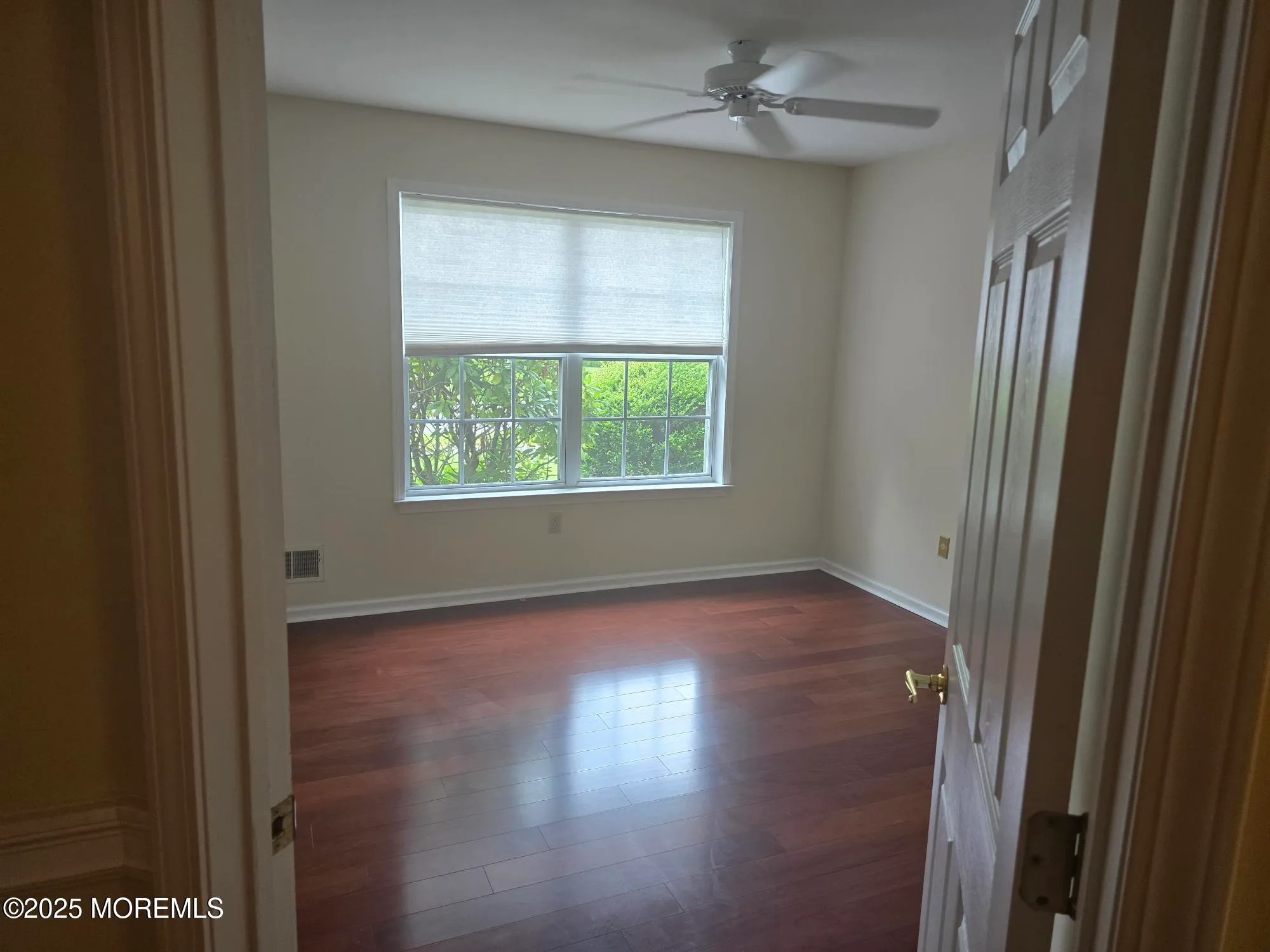 Property Slideshow image 20 of 36 | 2414 crisfield st, Toms River, NJ, 08755