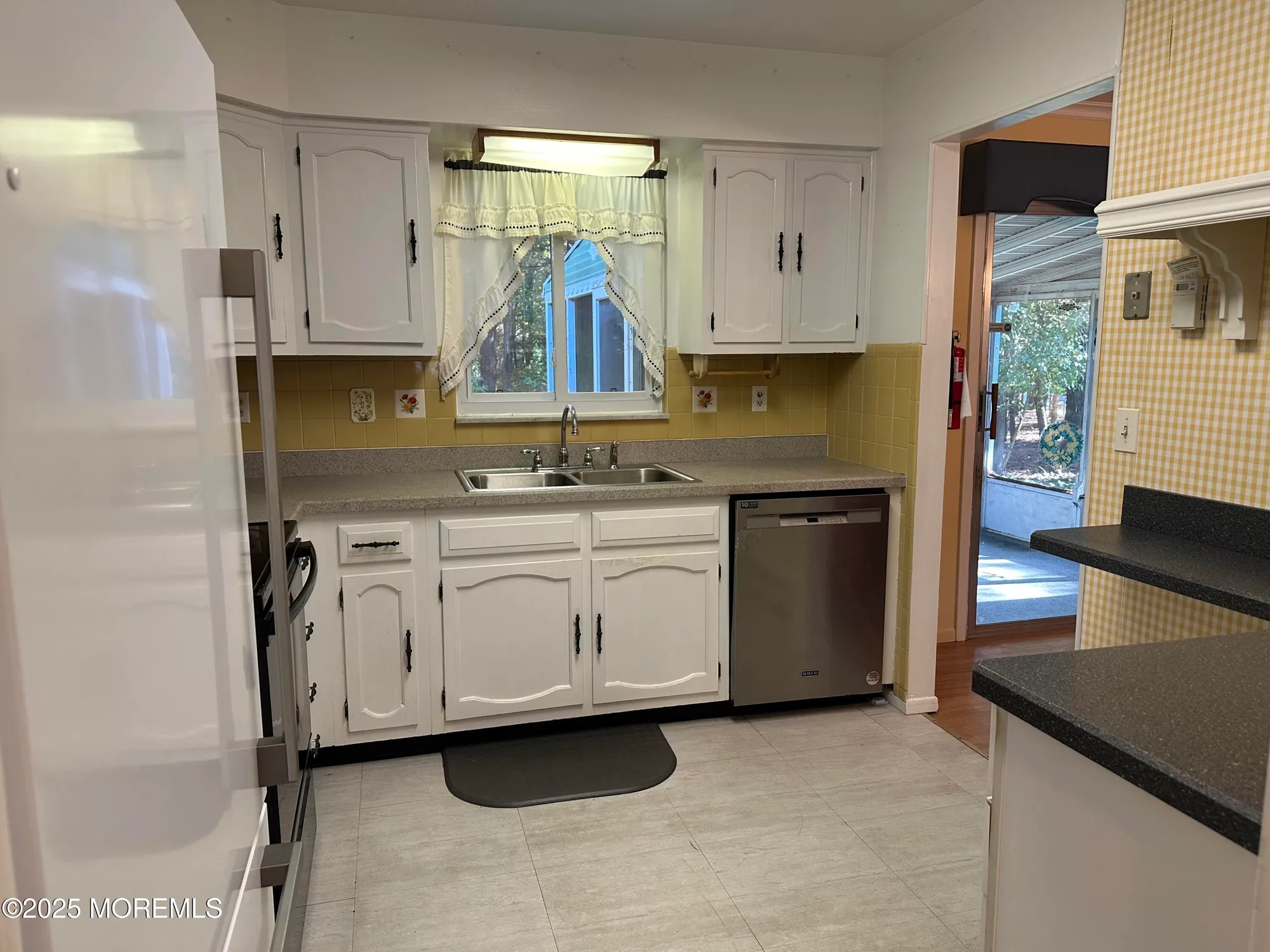 Property Slideshow image 12 of 25 | 59 franklin ln, Whiting, NJ, 08759