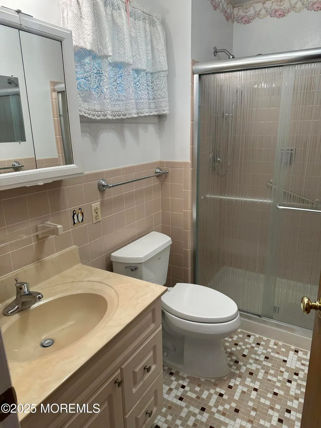 Property Slideshow image 17 of 25 | 59 franklin ln, Whiting, NJ, 08759