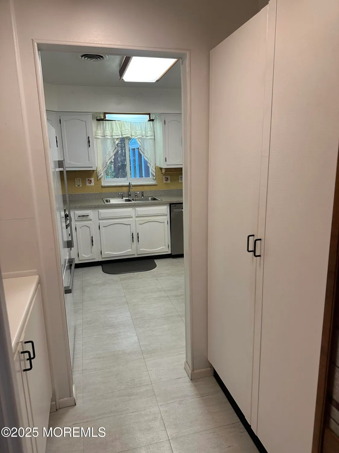 Property Slideshow image 9 of 25 | 59 franklin ln, Whiting, NJ, 08759