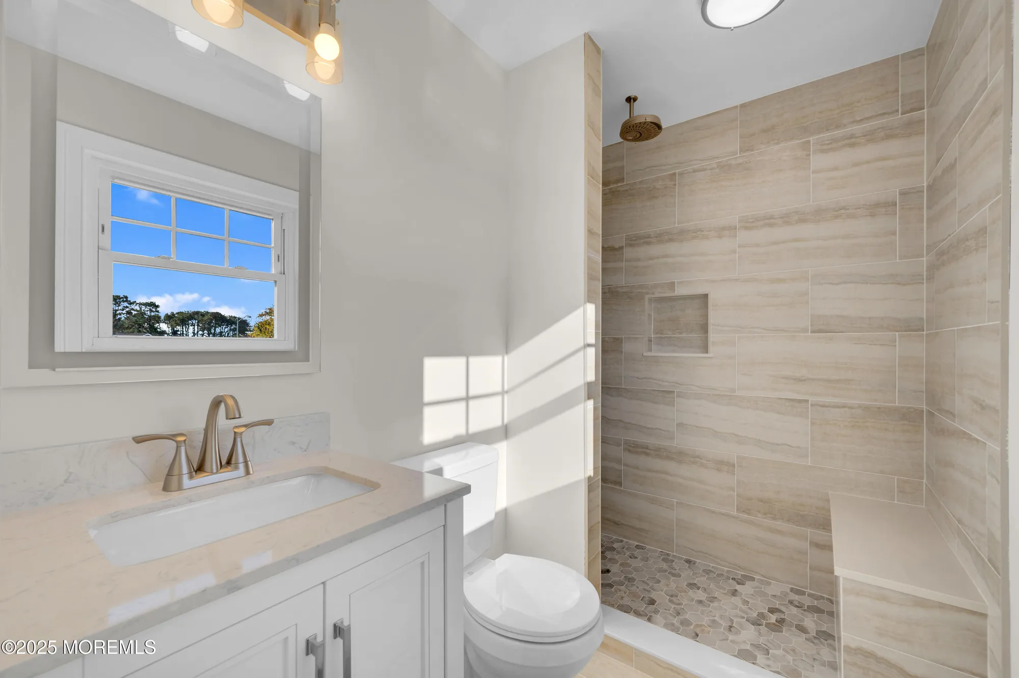 Property Slideshow image 4 of 29 | 18 leighton ct, Toms River, NJ, 08757