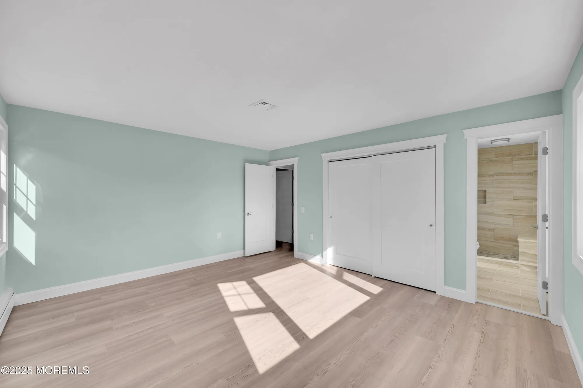 Property Slideshow image 14 of 29 | 18 leighton ct, Toms River, NJ, 08757