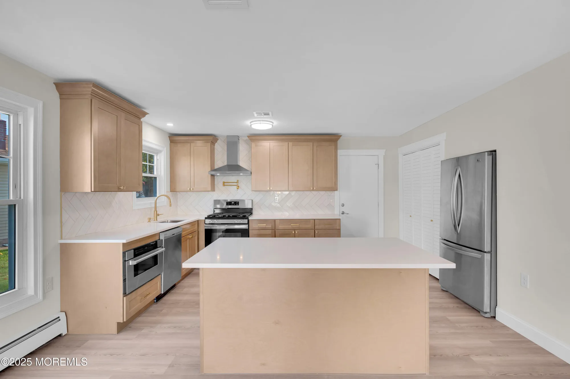 Property Slideshow image 3 of 29 | 18 leighton ct, Toms River, NJ, 08757