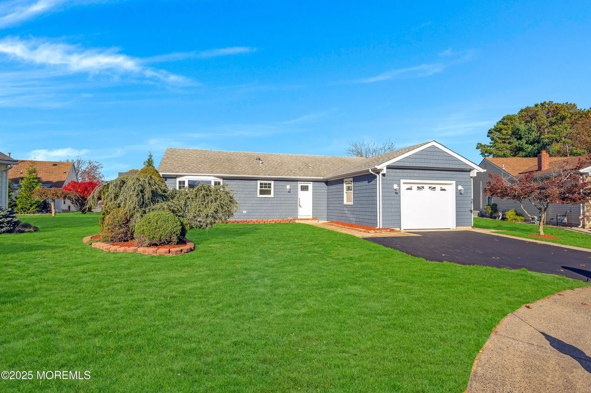 Property Slideshow image 1 of 29 | 18 leighton ct, Toms River, NJ, 08757