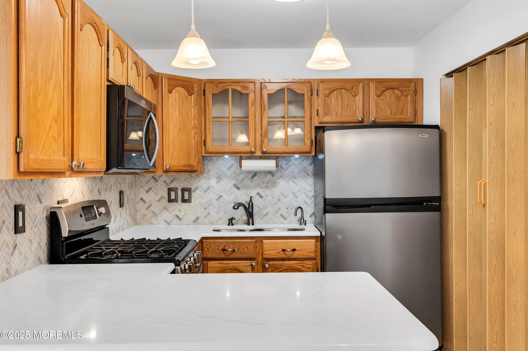 Property Slideshow image 8 of 32 | 5 indiana ct a, Matawan, NJ, 07747
