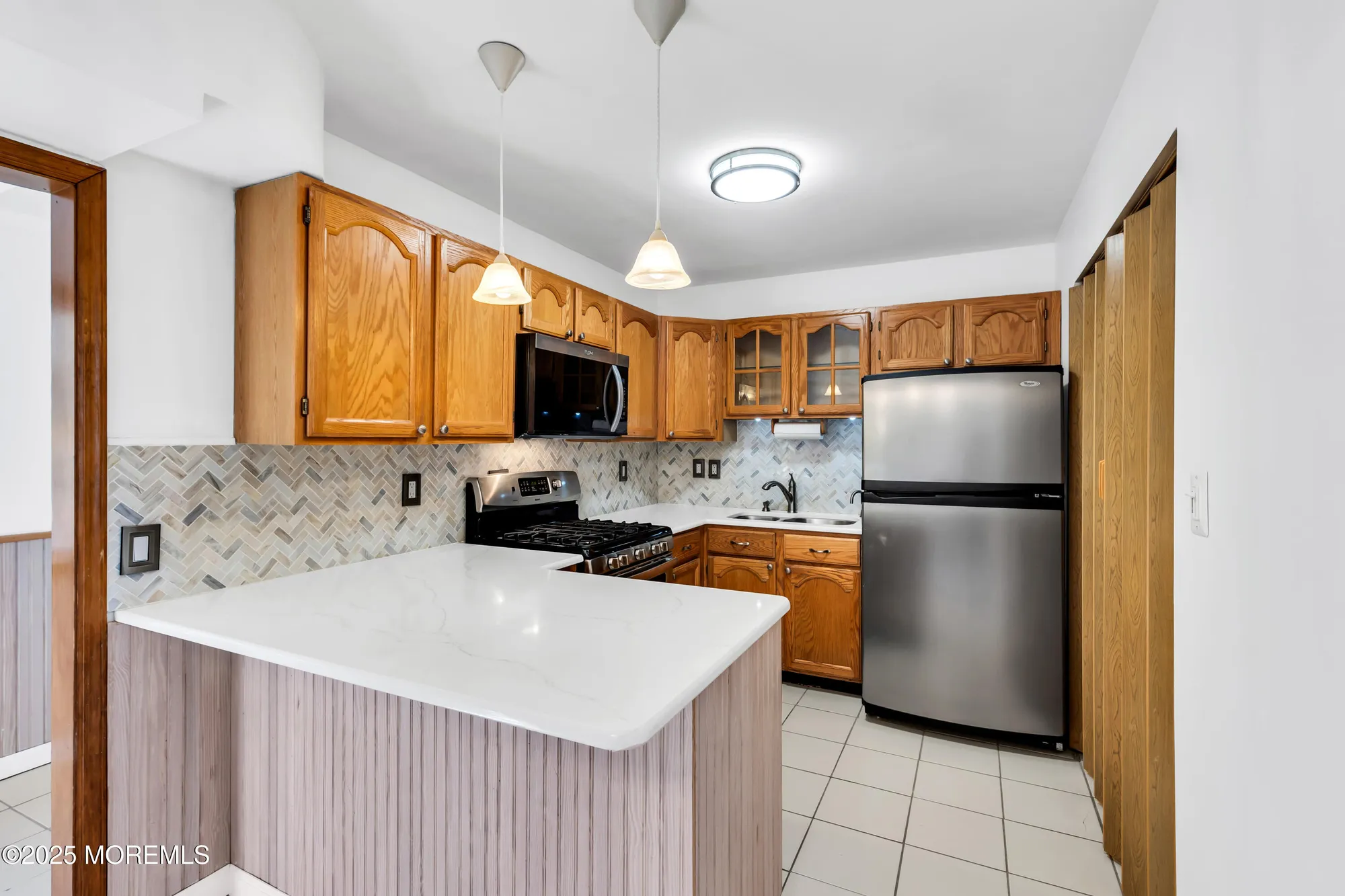 Property Slideshow image 7 of 32 | 5 indiana ct a, Matawan, NJ, 07747