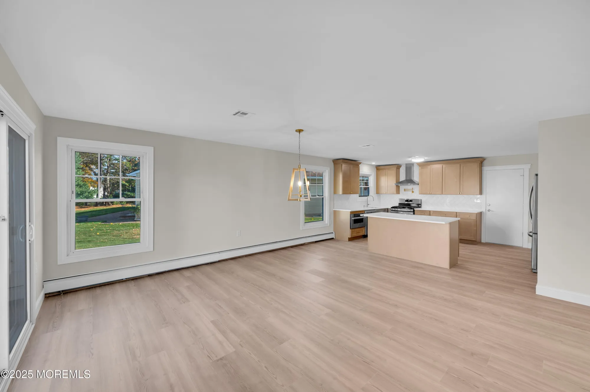 Property Slideshow image 23 of 29 | 18 leighton ct, Toms River, NJ, 08757