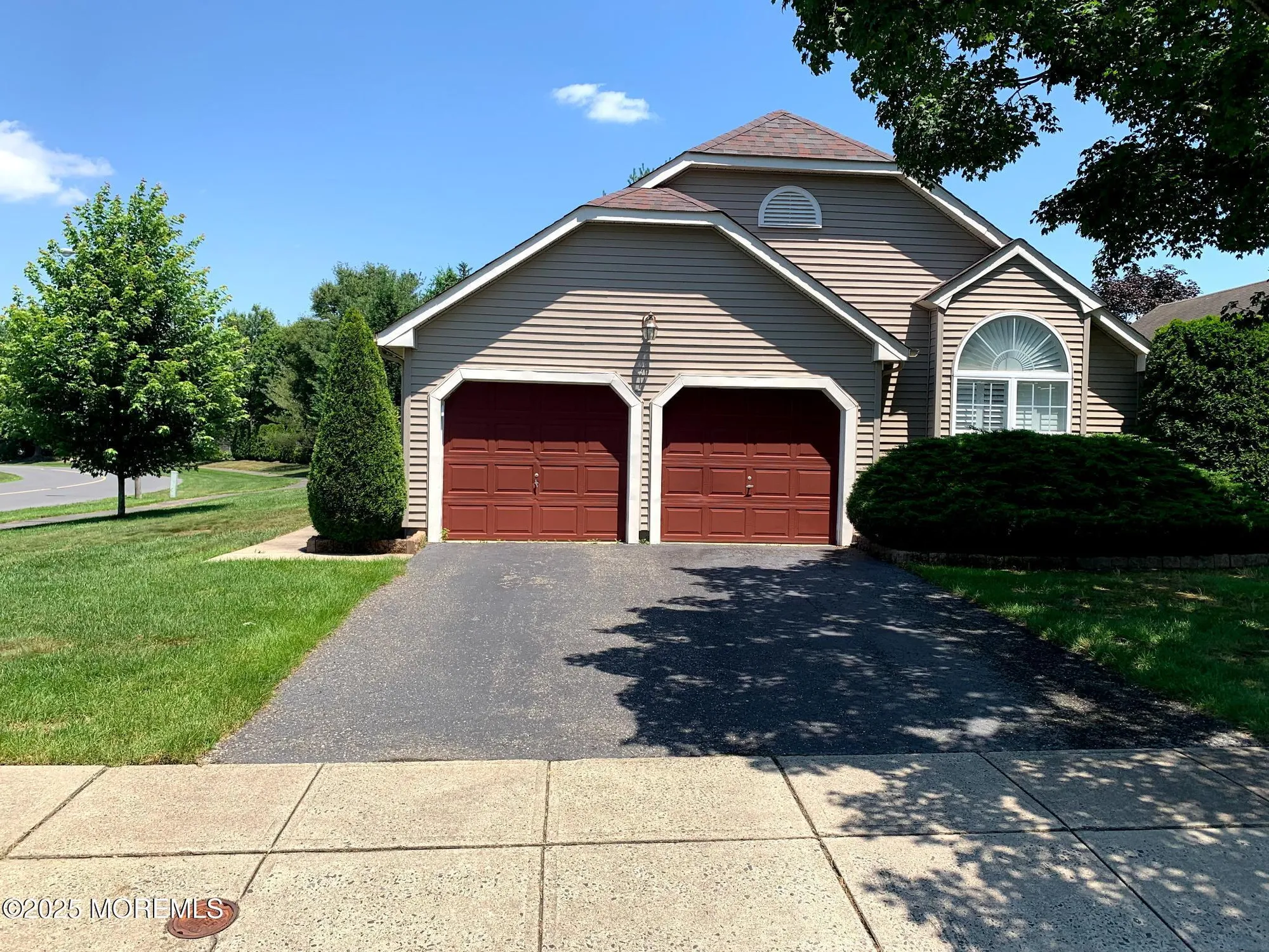 Property Slideshow image 3 of 36 | 2414 crisfield st, Toms River, NJ, 08755