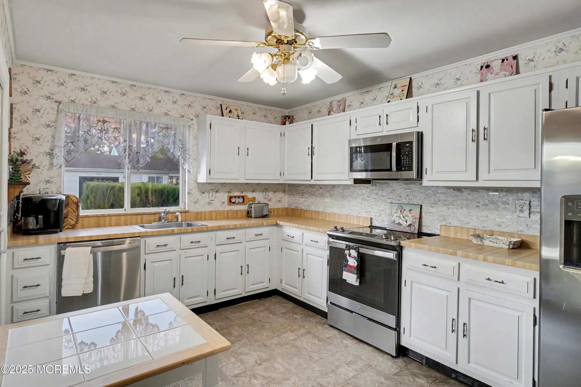 Property Slideshow image 6 of 25 | 567a mayfair rd, Manchester, NJ, 08759