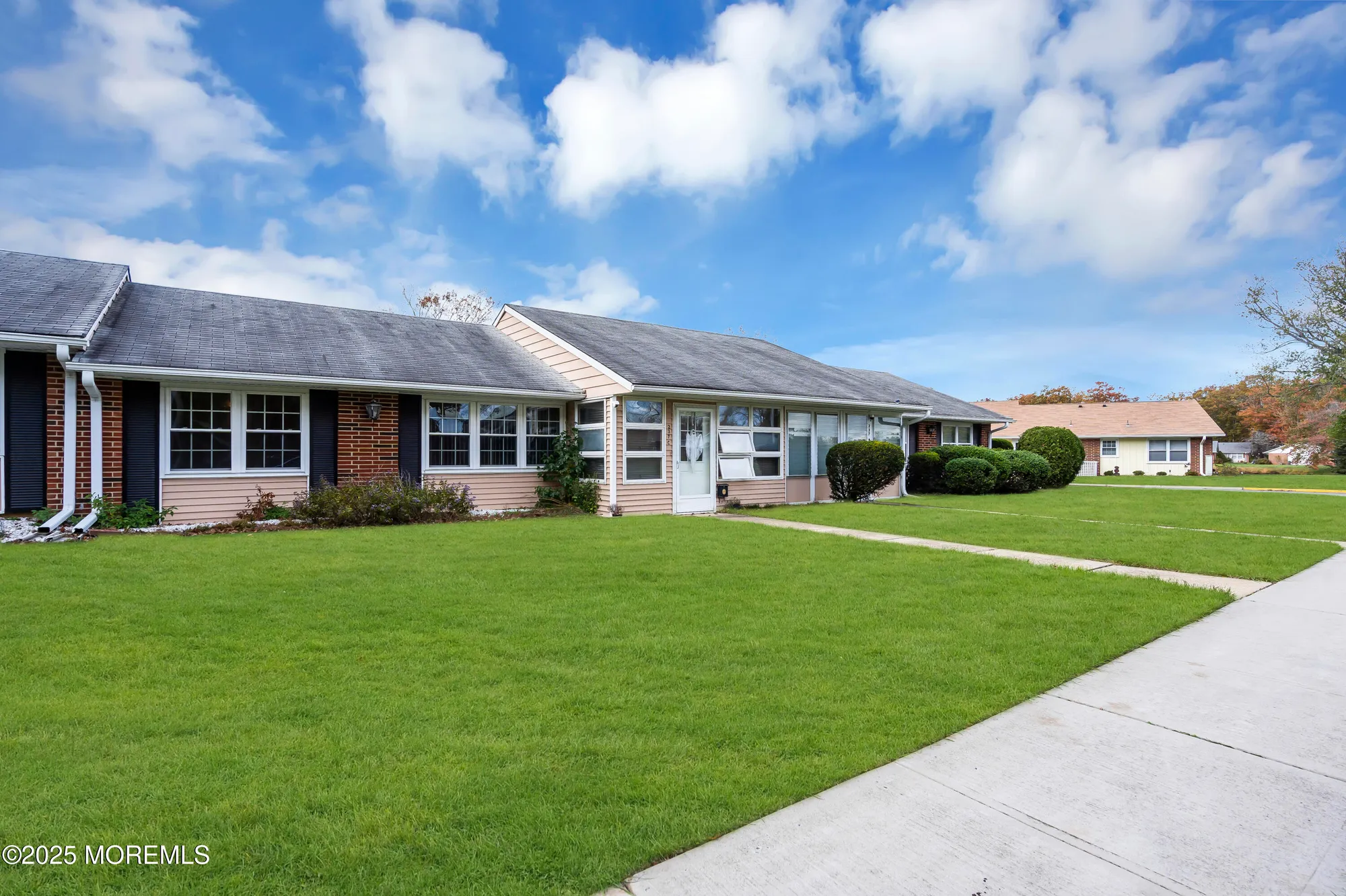 Property Slideshow image 3 of 36 | 237 huntington dr c, Lakewood, NJ, 08701