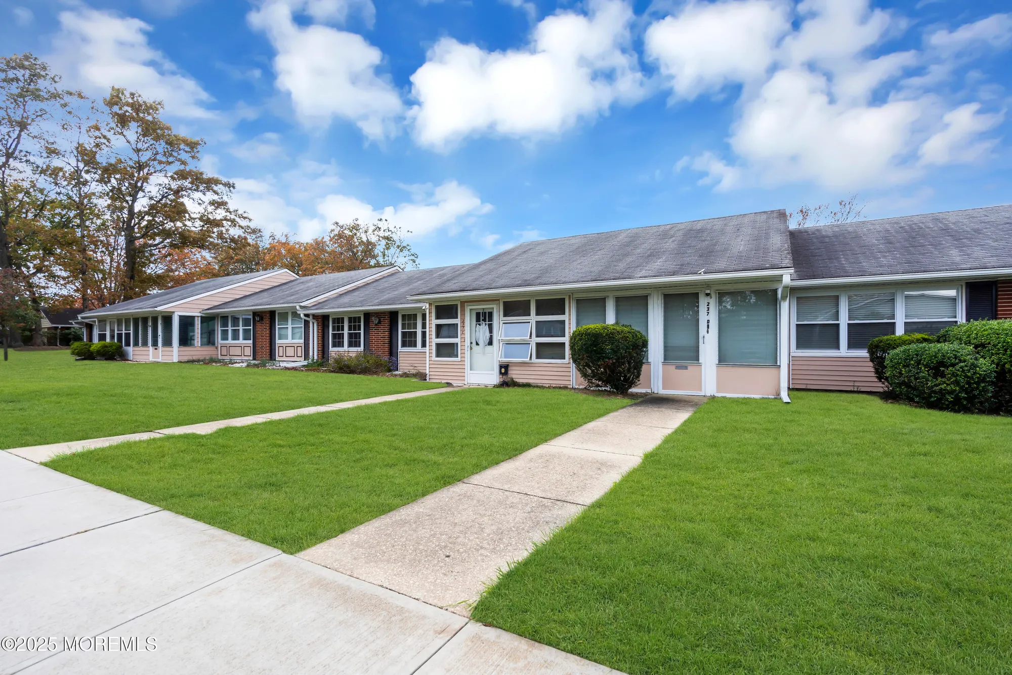 Property Slideshow image 5 of 36 | 237 huntington dr c, Lakewood, NJ, 08701