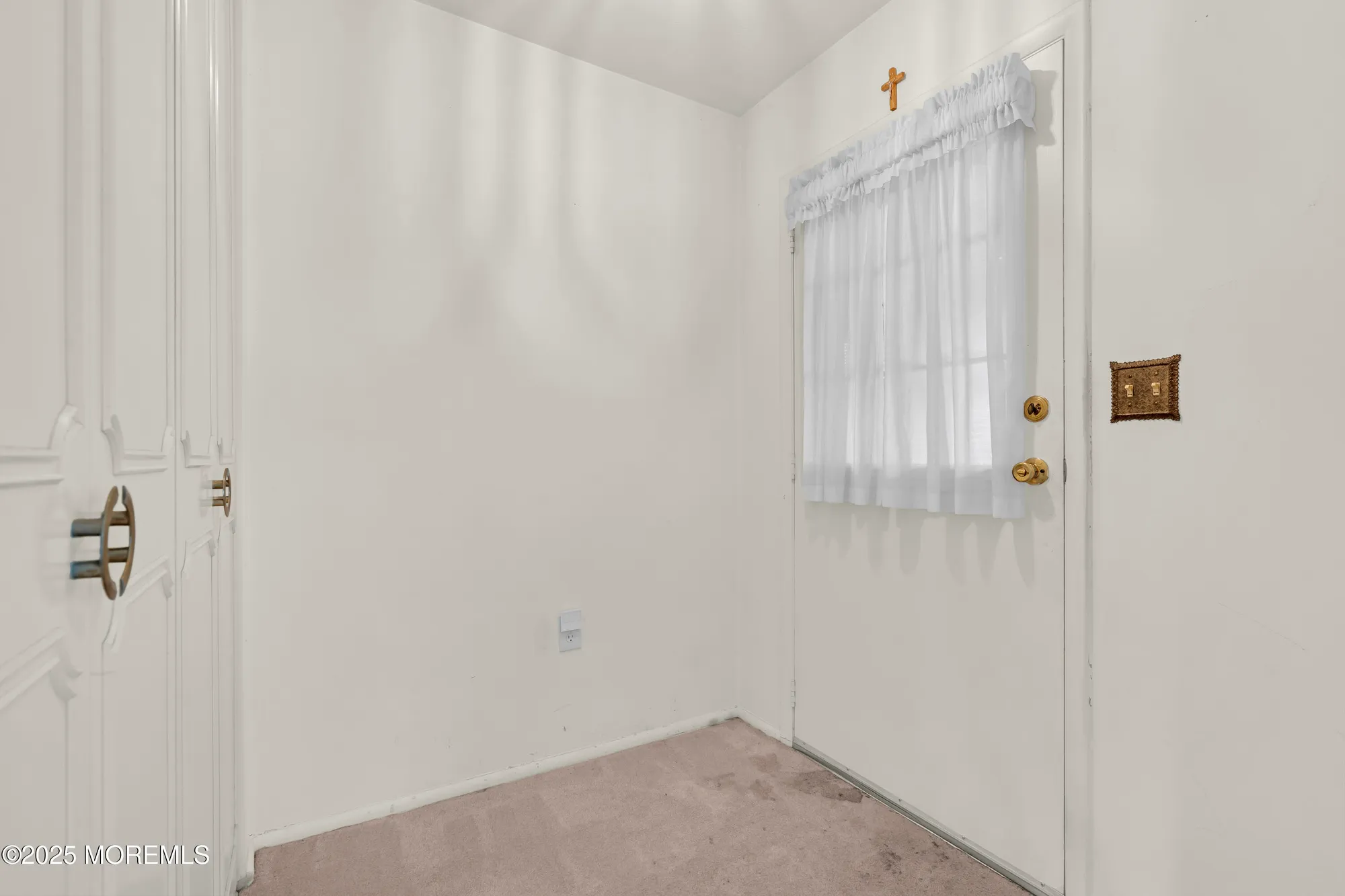 Property Slideshow image 13 of 36 | 237 huntington dr c, Lakewood, NJ, 08701