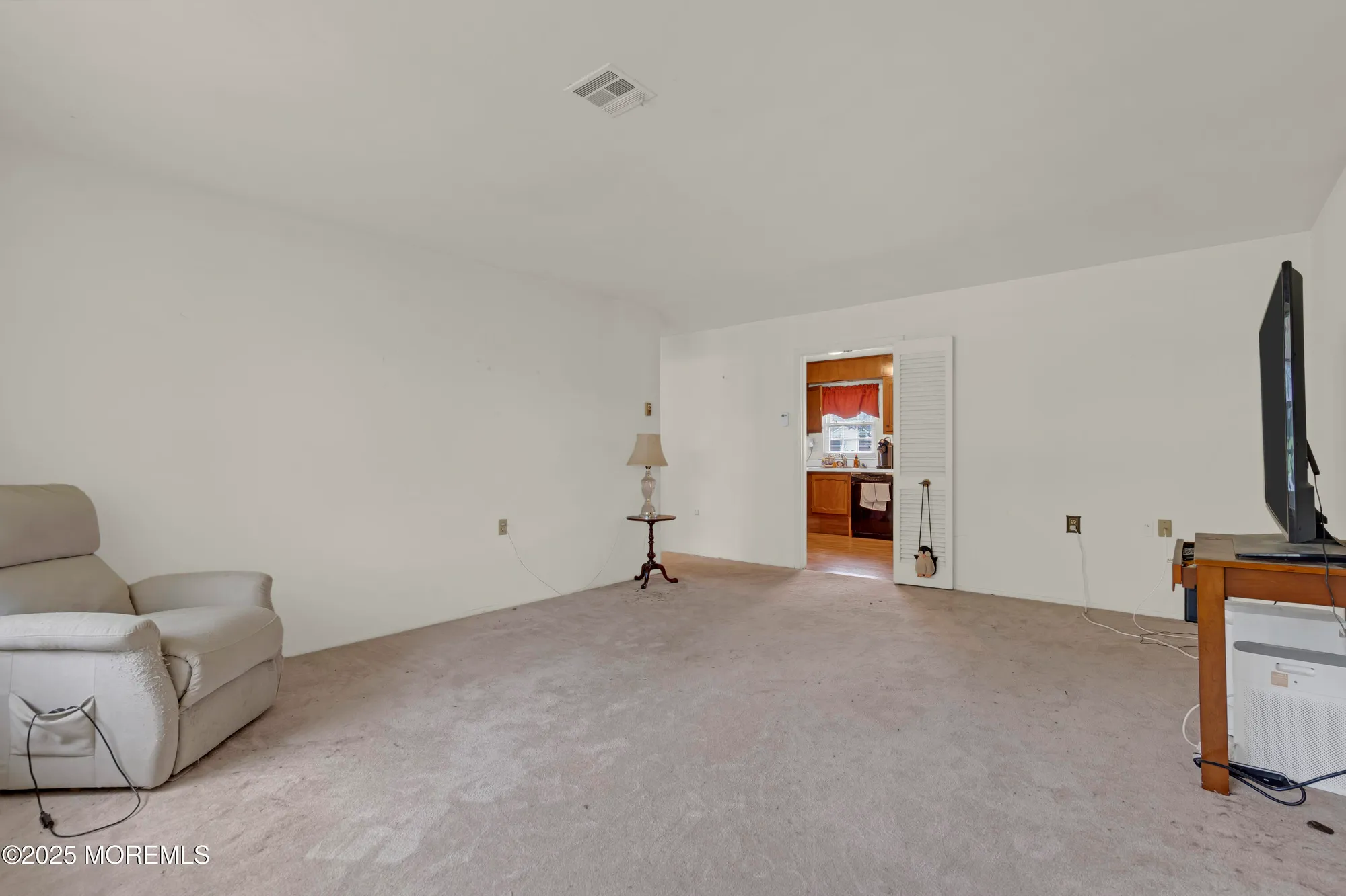 Property Slideshow image 14 of 36 | 237 huntington dr c, Lakewood, NJ, 08701