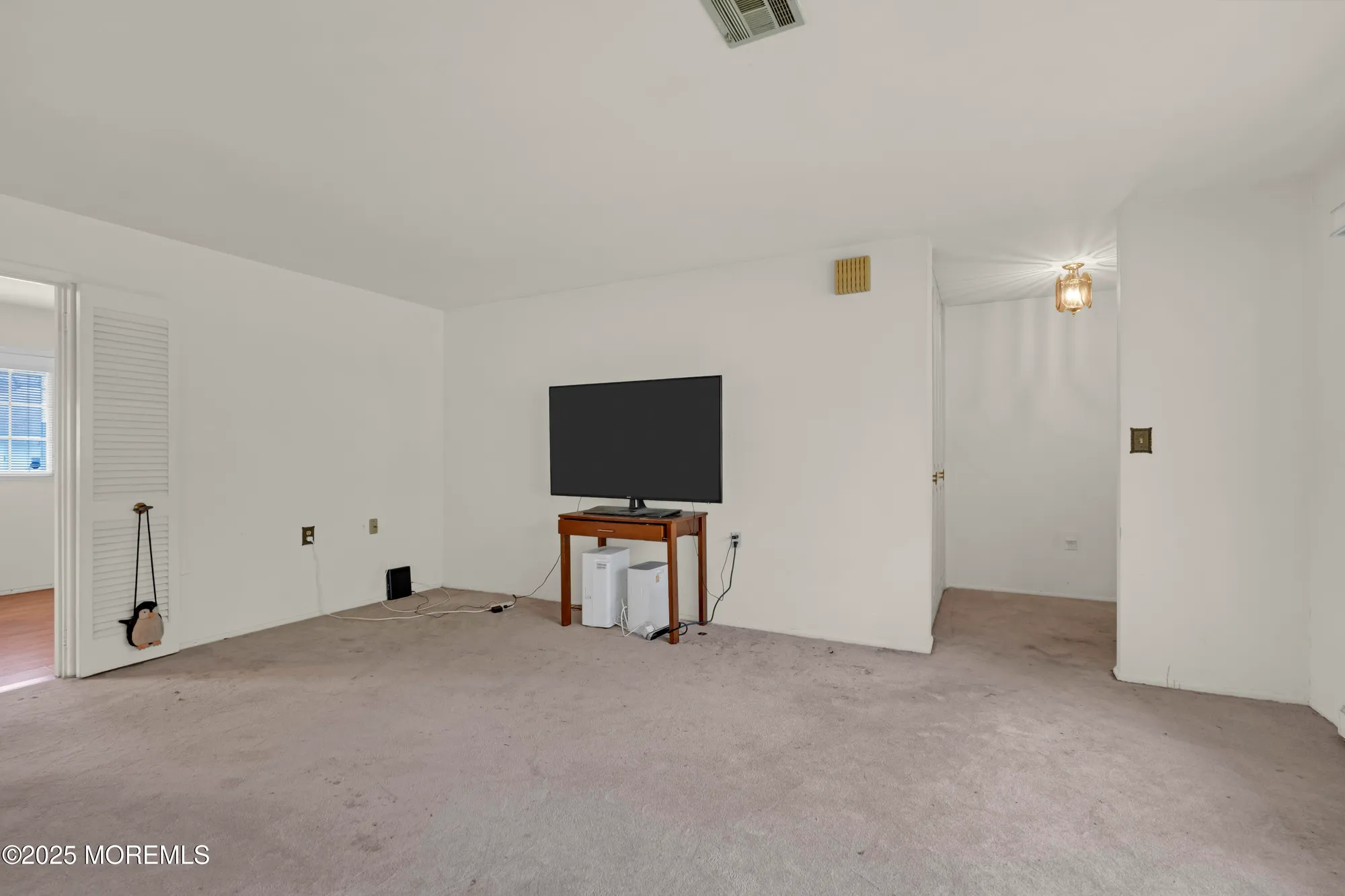 Property Slideshow image 15 of 36 | 237 huntington dr c, Lakewood, NJ, 08701
