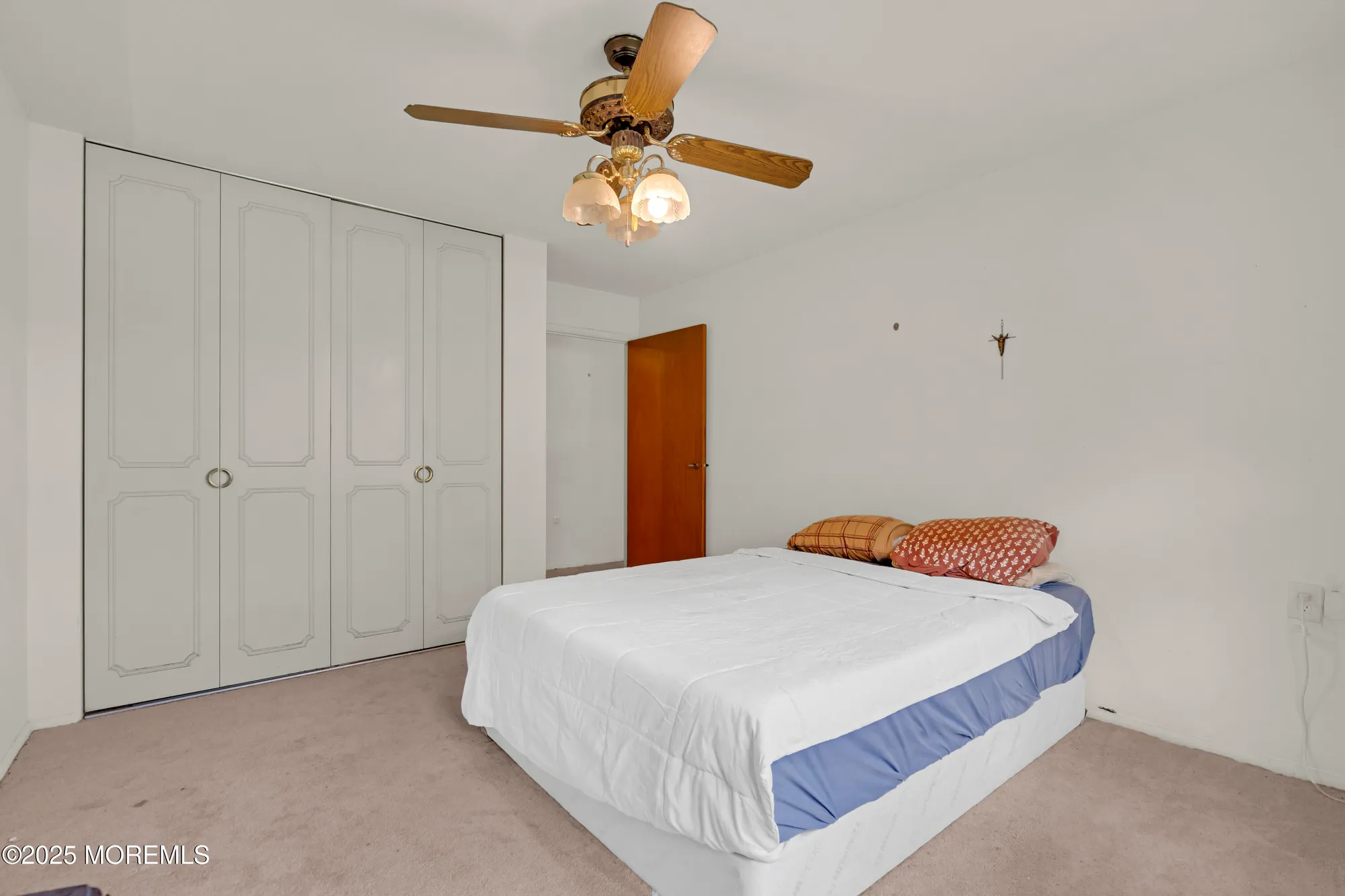 Property Slideshow image 18 of 36 | 237 huntington dr c, Lakewood, NJ, 08701