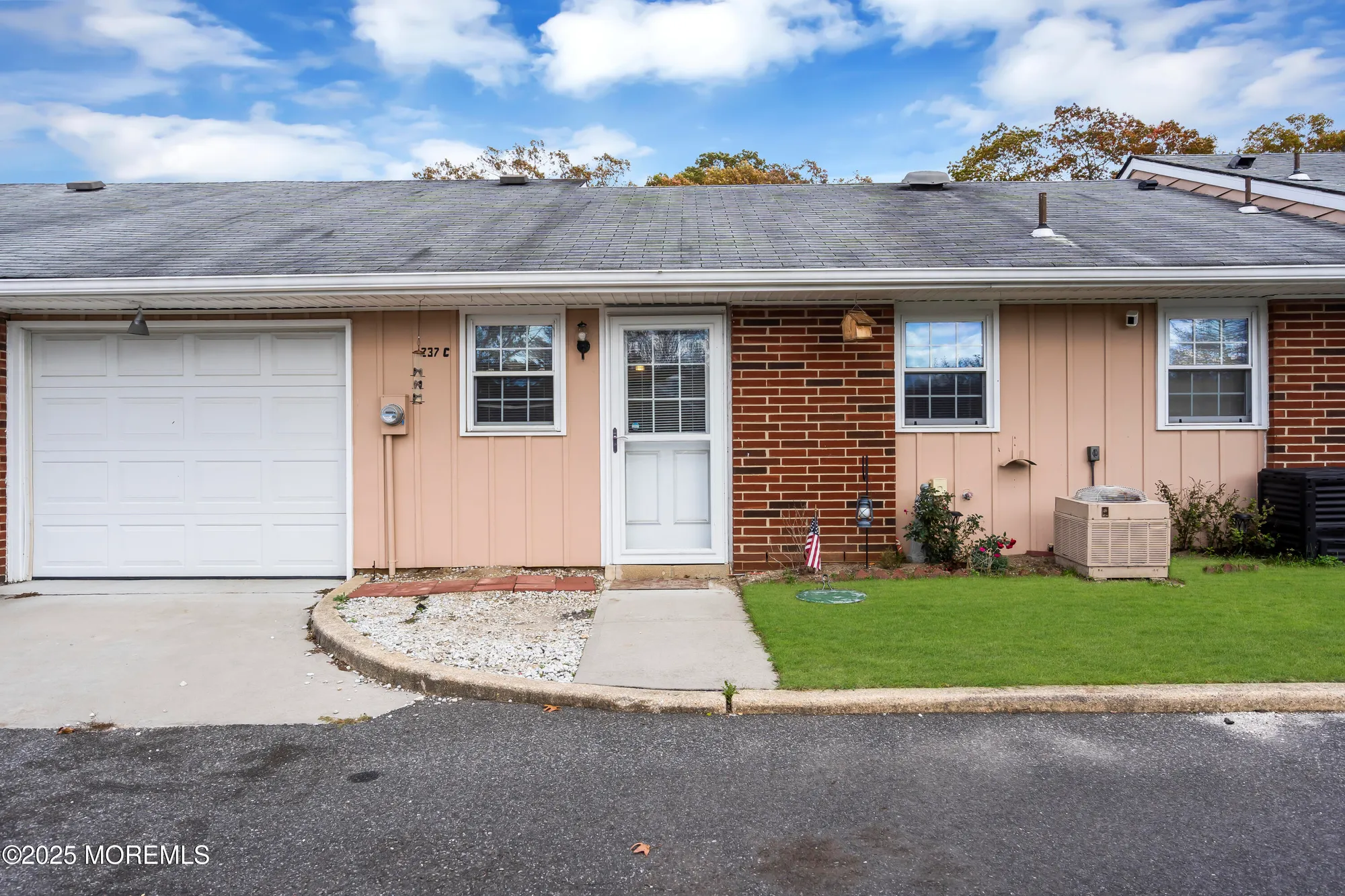 Property Slideshow image 32 of 36 | 237 huntington dr c, Lakewood, NJ, 08701