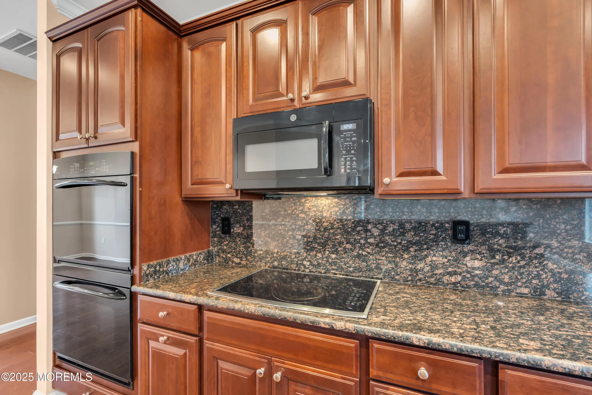 Property Slideshow image 18 of 37 | 42 pembroke dr, Jackson, NJ, 08527