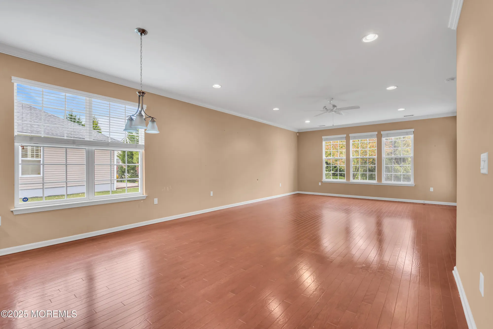 Property Slideshow image 20 of 37 | 42 pembroke dr, Jackson, NJ, 08527