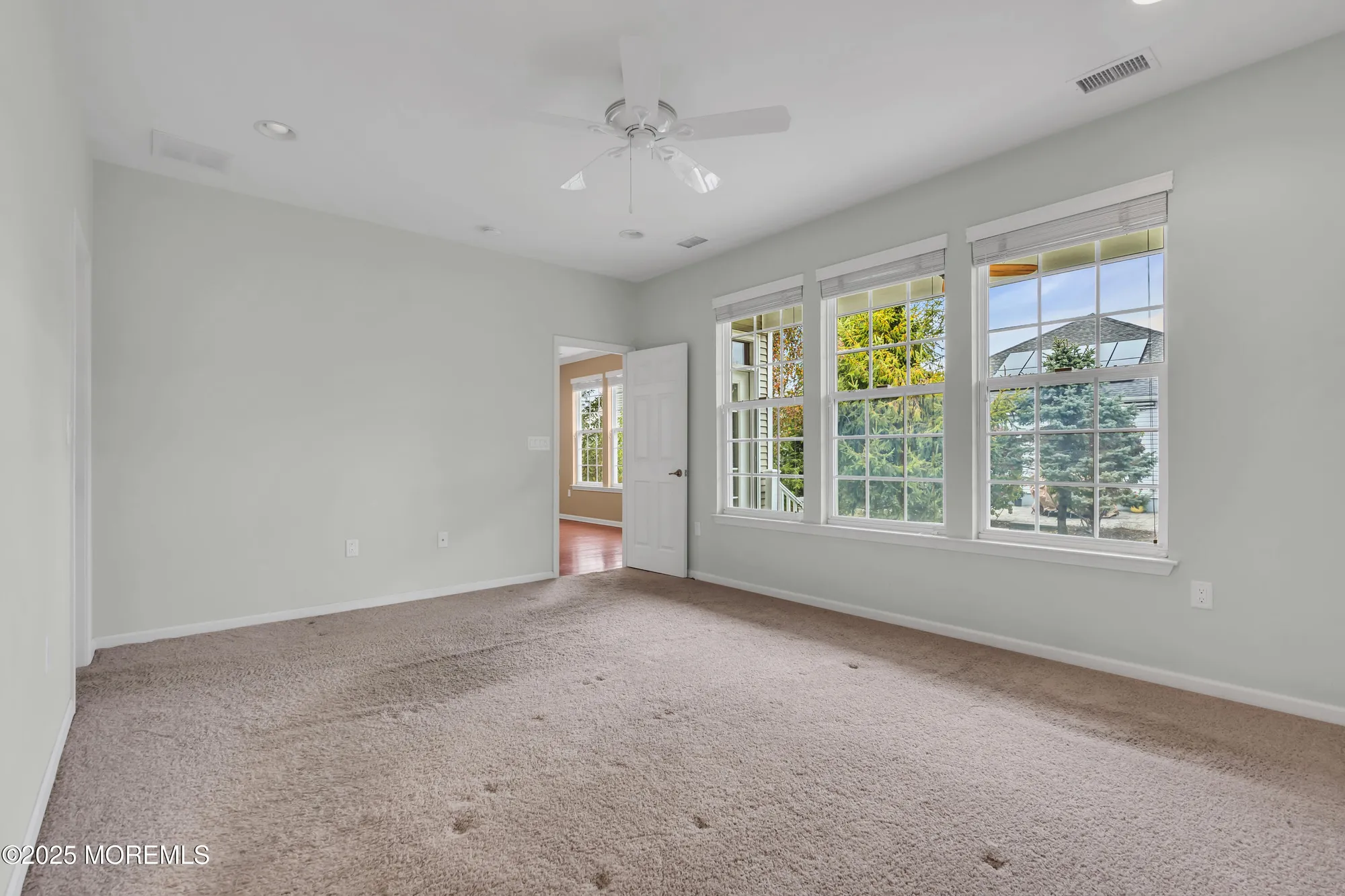 Property Slideshow image 24 of 37 | 42 pembroke dr, Jackson, NJ, 08527