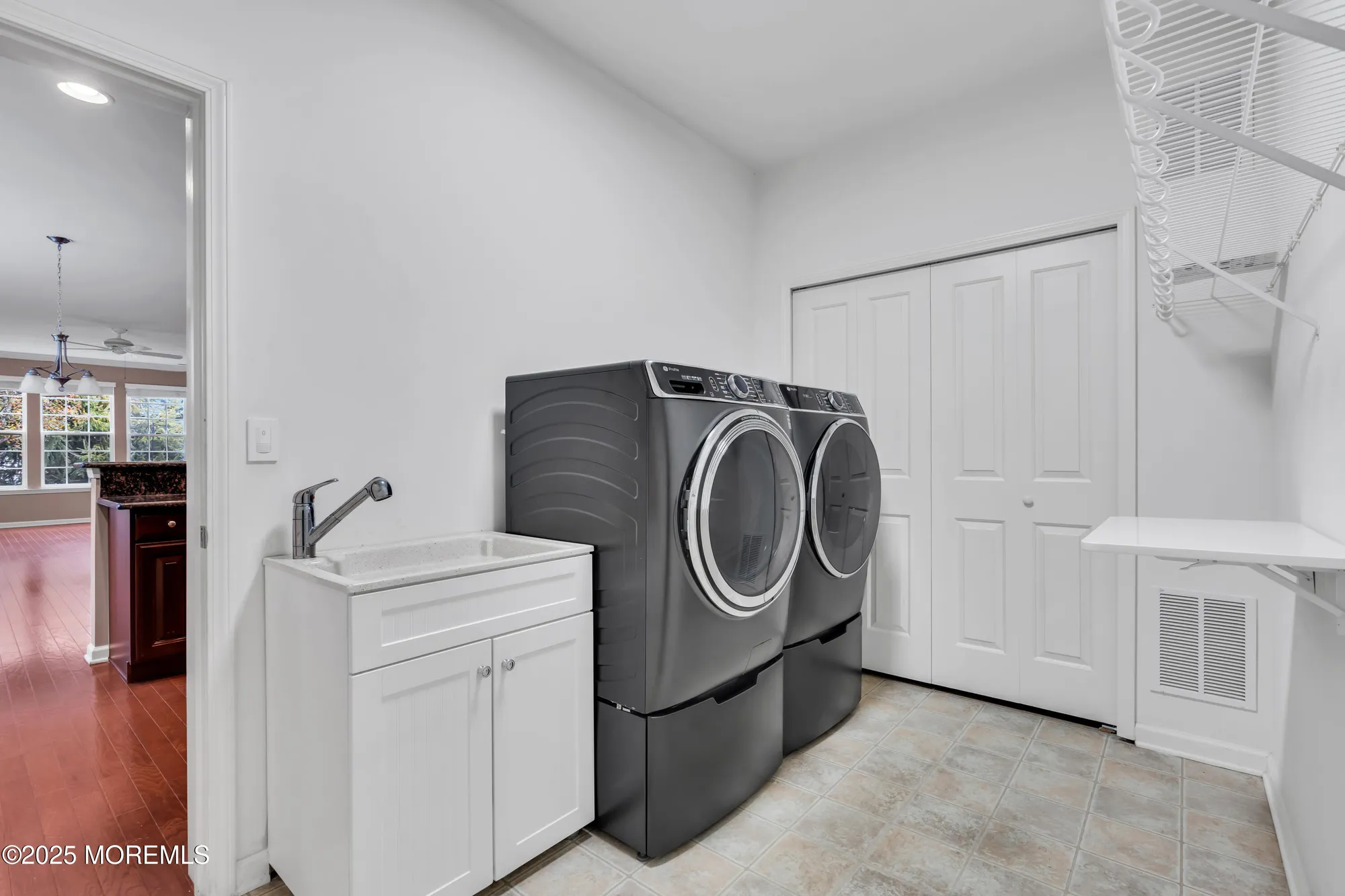 Property Slideshow image 29 of 37 | 42 pembroke dr, Jackson, NJ, 08527