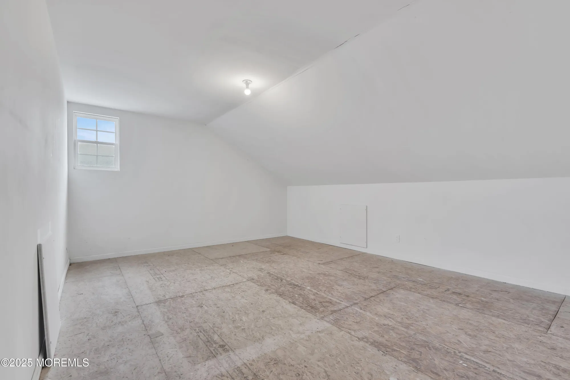 Property Slideshow image 31 of 37 | 42 pembroke dr, Jackson, NJ, 08527