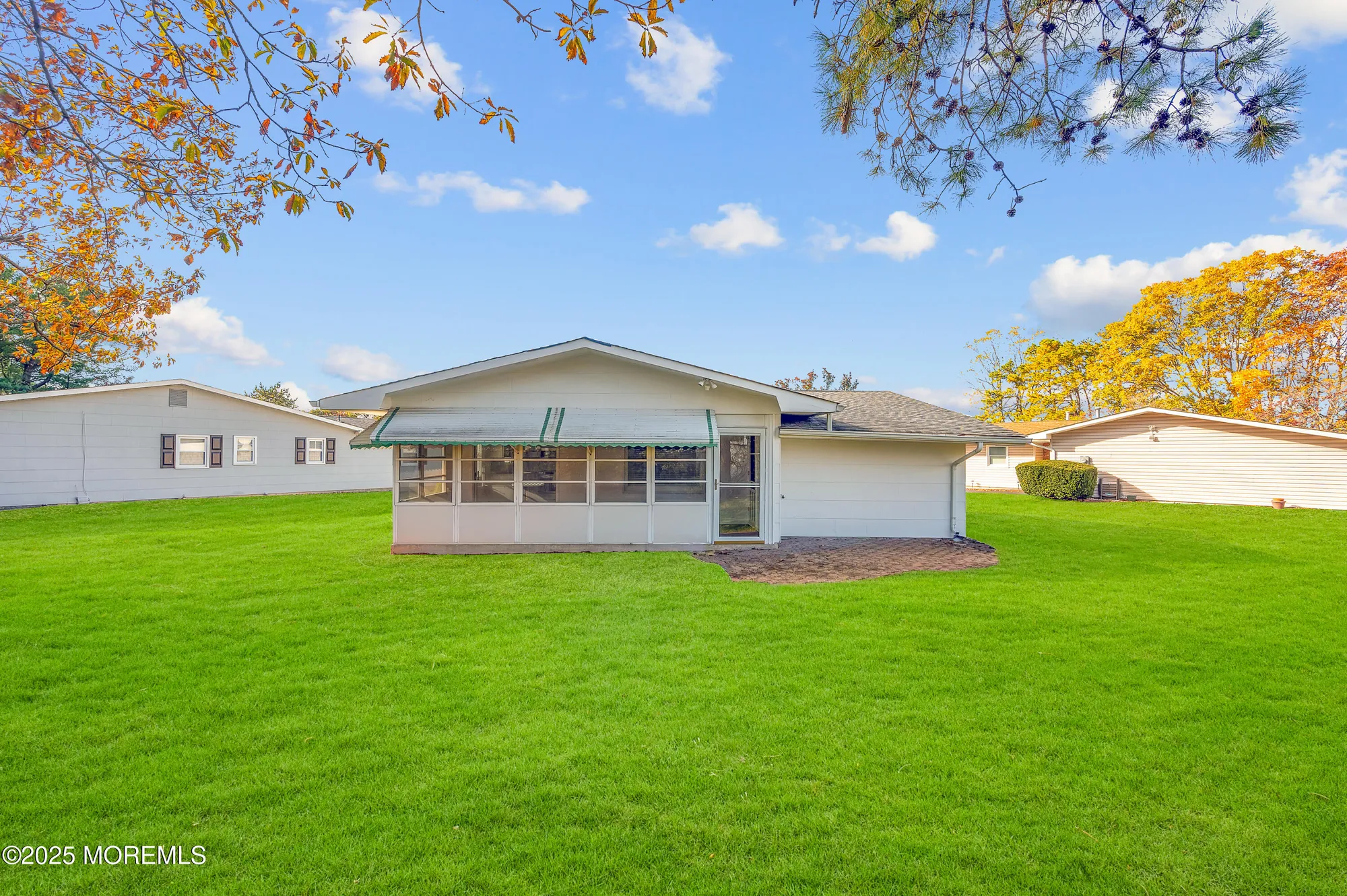 Property Slideshow image 31 of 38 | 8 holmes ct, Brick, NJ, 08724