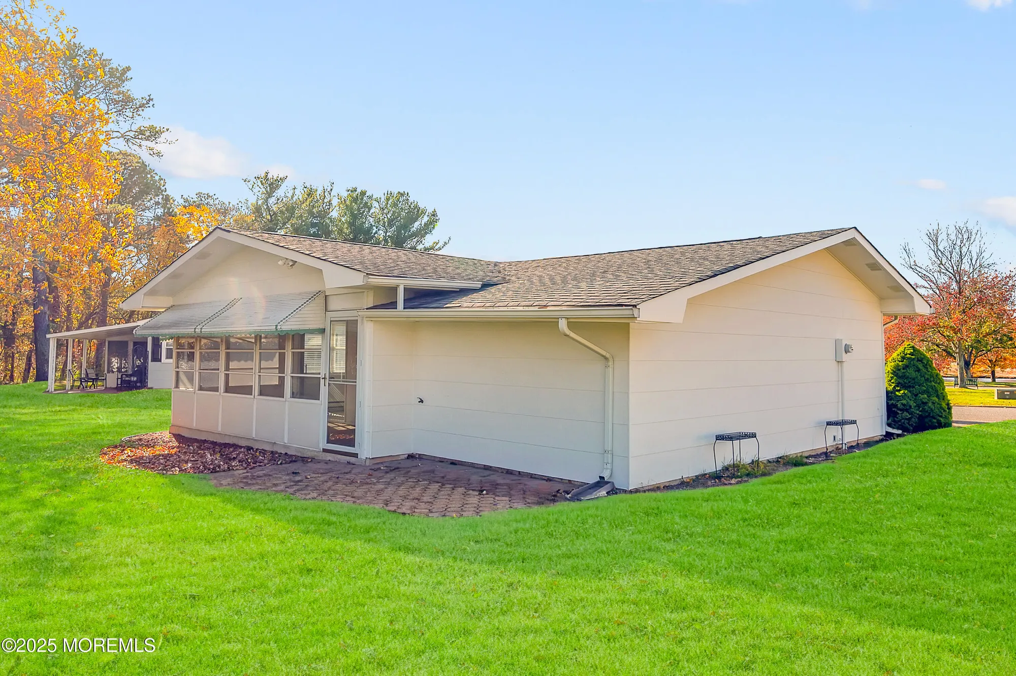 Property Slideshow image 29 of 38 | 8 holmes ct, Brick, NJ, 08724