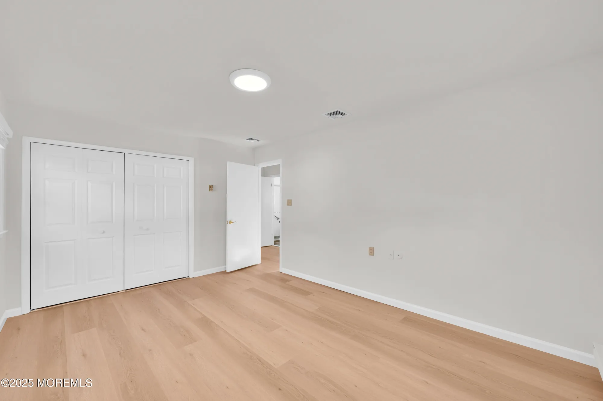 Property Slideshow image 22 of 38 | 8 holmes ct, Brick, NJ, 08724