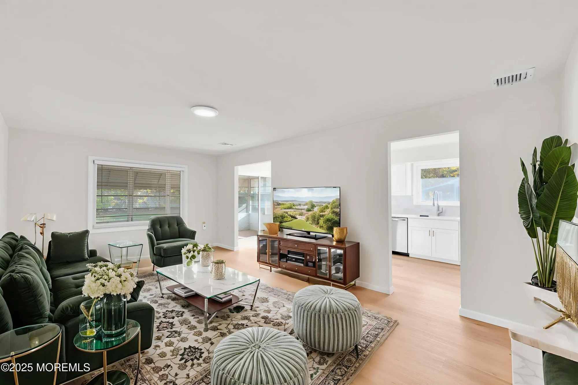 Property Slideshow image 11 of 38 | 8 holmes ct, Brick, NJ, 08724