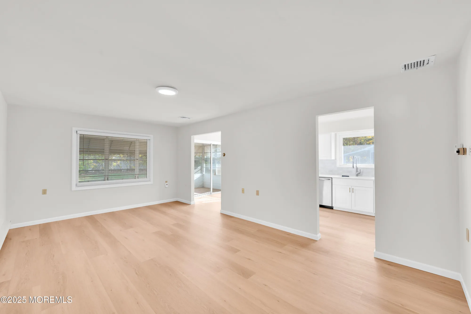 Property Slideshow image 8 of 38 | 8 holmes ct, Brick, NJ, 08724