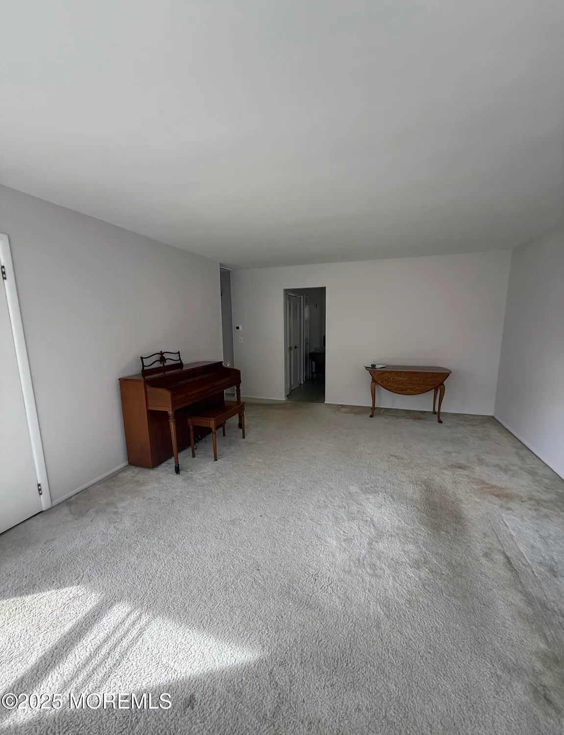 Property Slideshow image 12 of 15 | 28 bellflower ct, Toms River, NJ, 08755