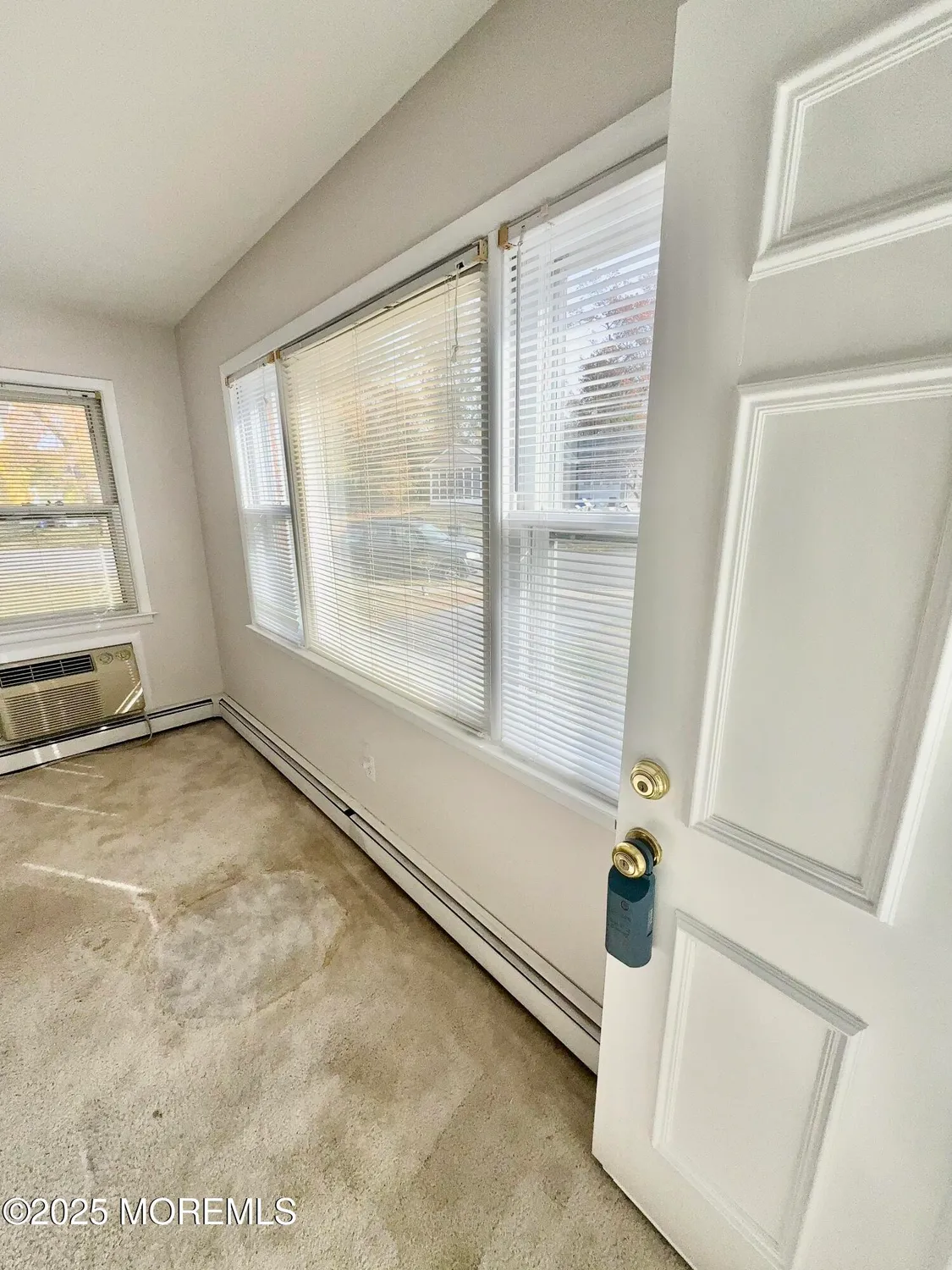 Property Slideshow image 11 of 15 | 28 bellflower ct, Toms River, NJ, 08755