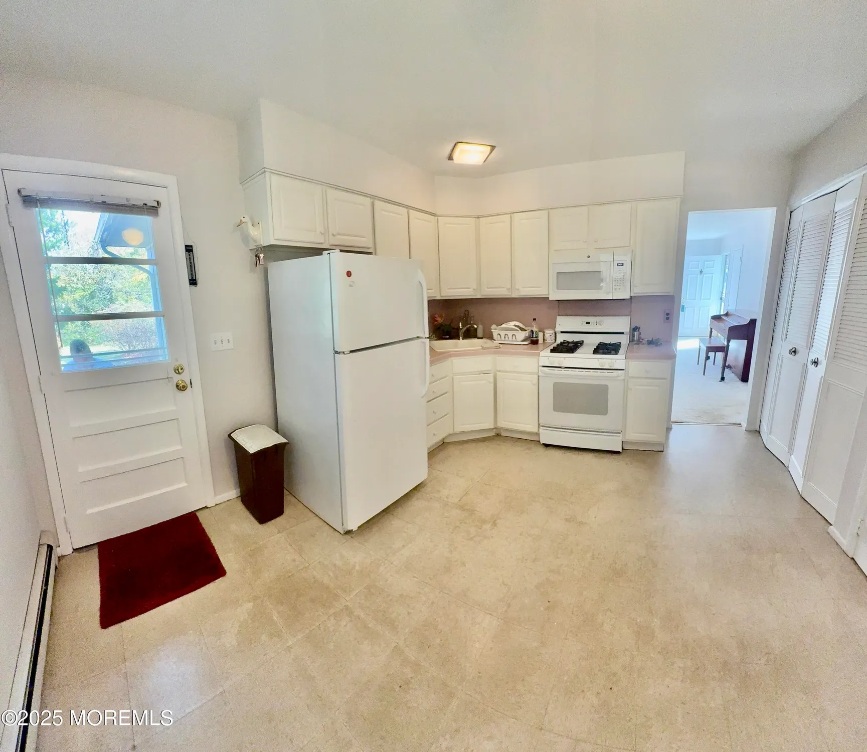 Property Slideshow image 13 of 15 | 28 bellflower ct, Toms River, NJ, 08755