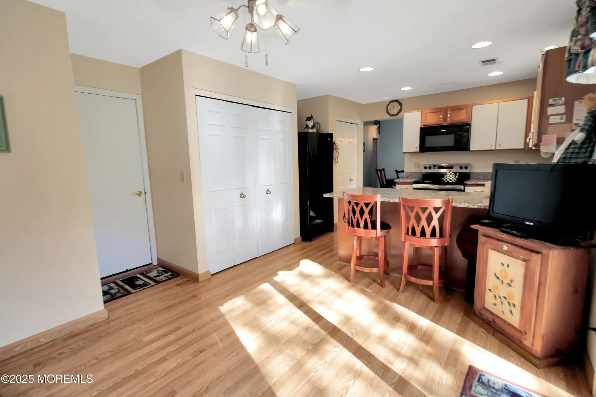 Property Slideshow image 19 of 35 | 8 morning glory ln, Whiting, NJ, 08759