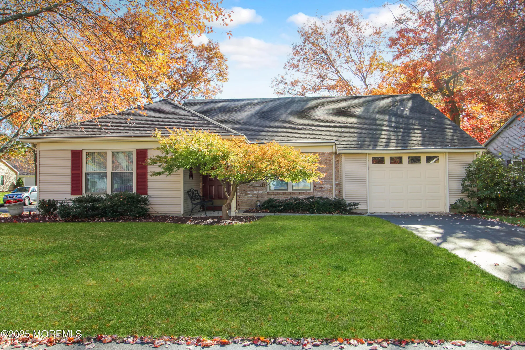 Property Slideshow image 1 of 35 | 8 morning glory ln, Whiting, NJ, 08759