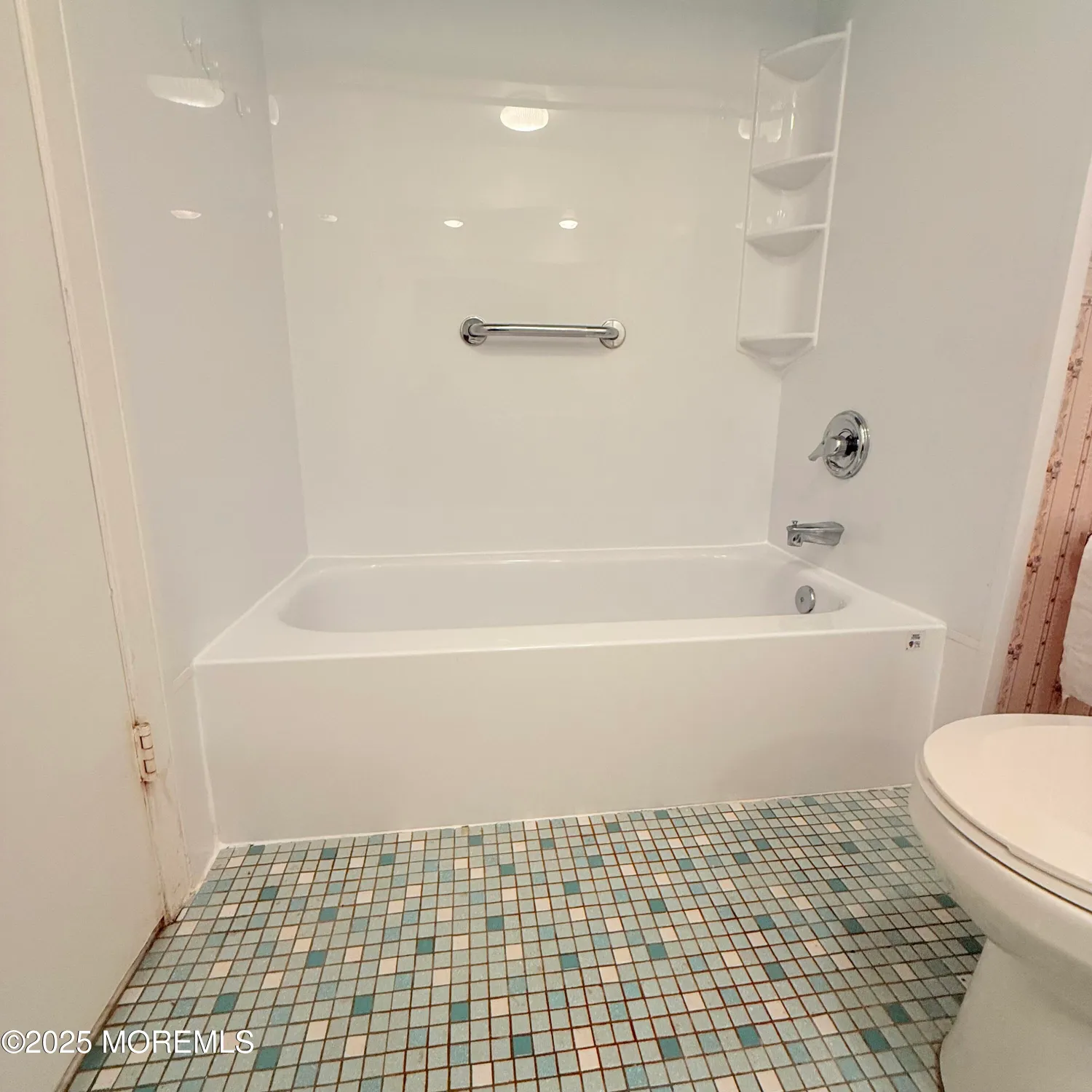 Property Slideshow image 9 of 17 | 171 amberly dr g, Manalapan, NJ, 07726