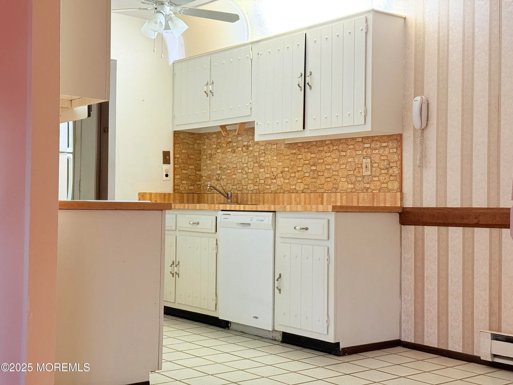 Property Slideshow image 4 of 17 | 171 amberly dr g, Manalapan, NJ, 07726