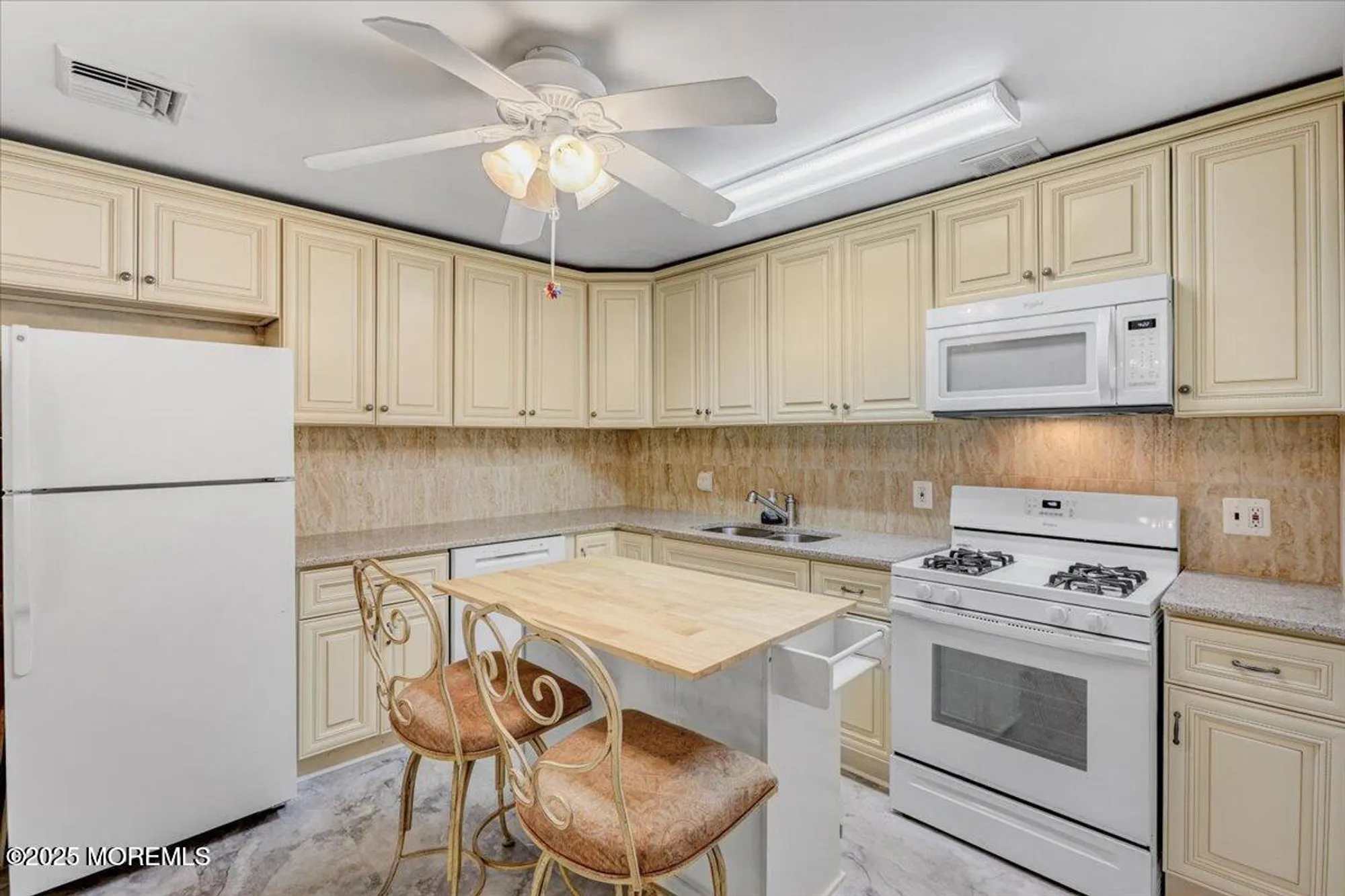 Property Slideshow image 5 of 19 | 8 lark st a, Manchester, NJ, 08759