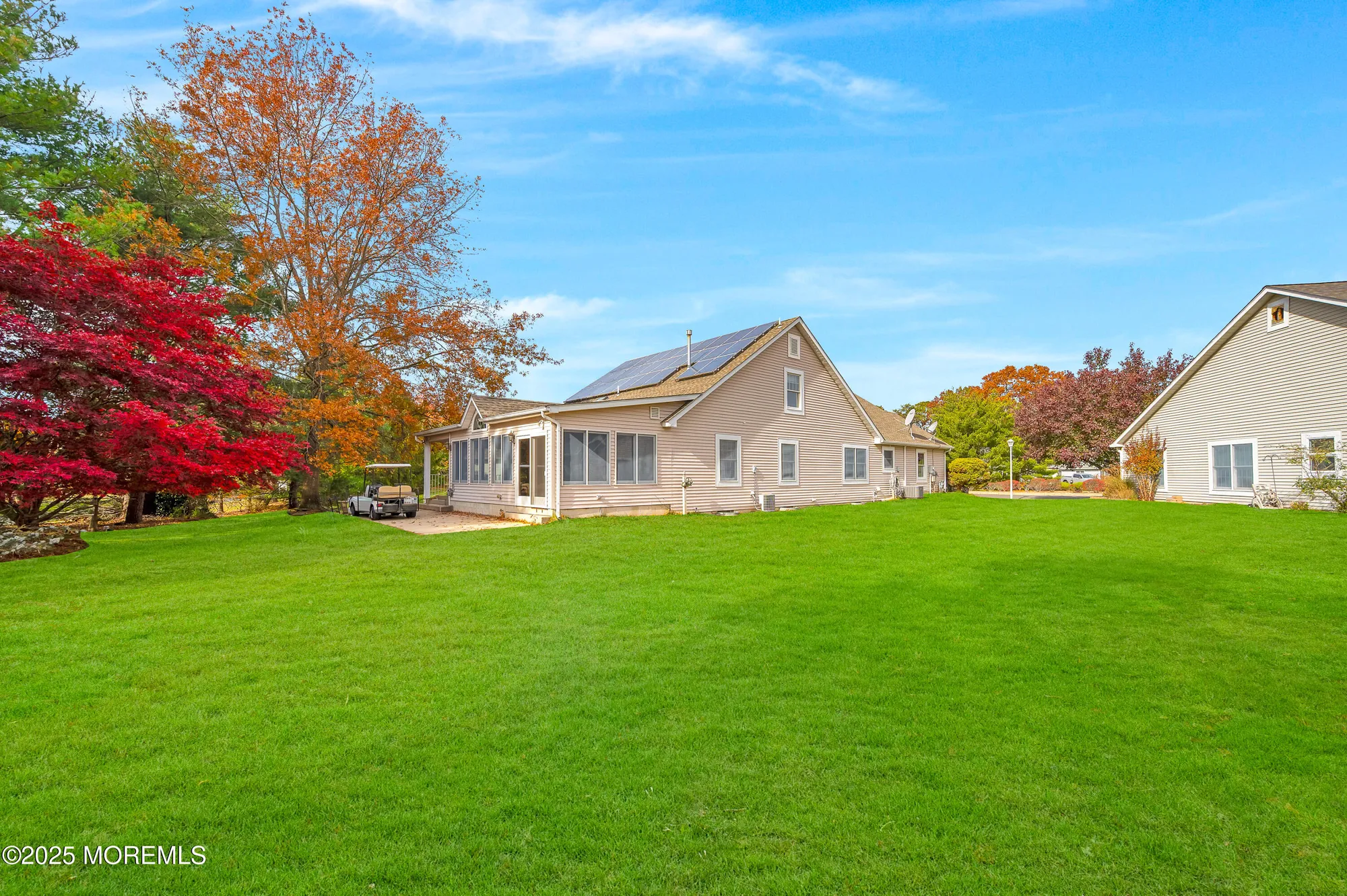 Property Slideshow image 4 of 40 | 2221 s chanticleer ct, Toms River, NJ, 08755