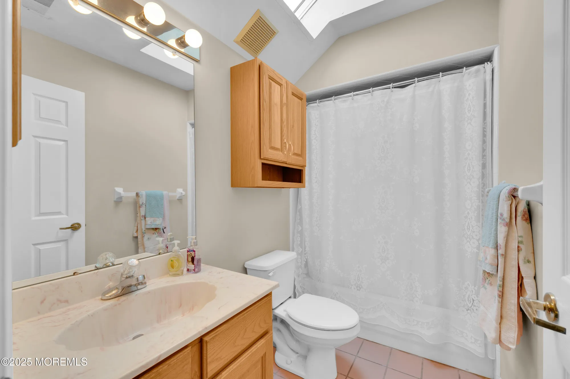 Property Slideshow image 24 of 40 | 2221 s chanticleer ct, Toms River, NJ, 08755