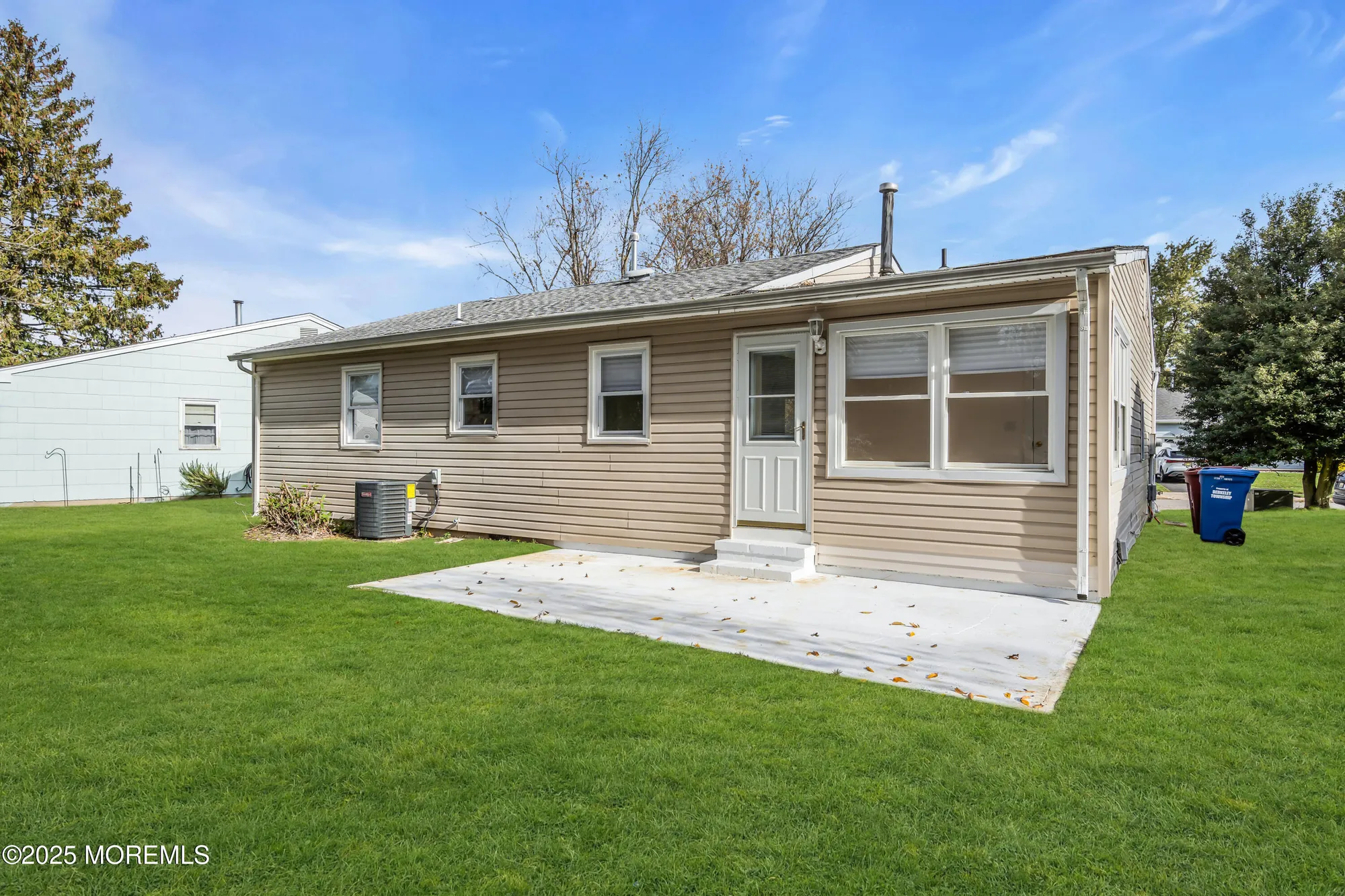 Property Slideshow image 31 of 45 | 83 eton rd, Toms River, NJ, 08757