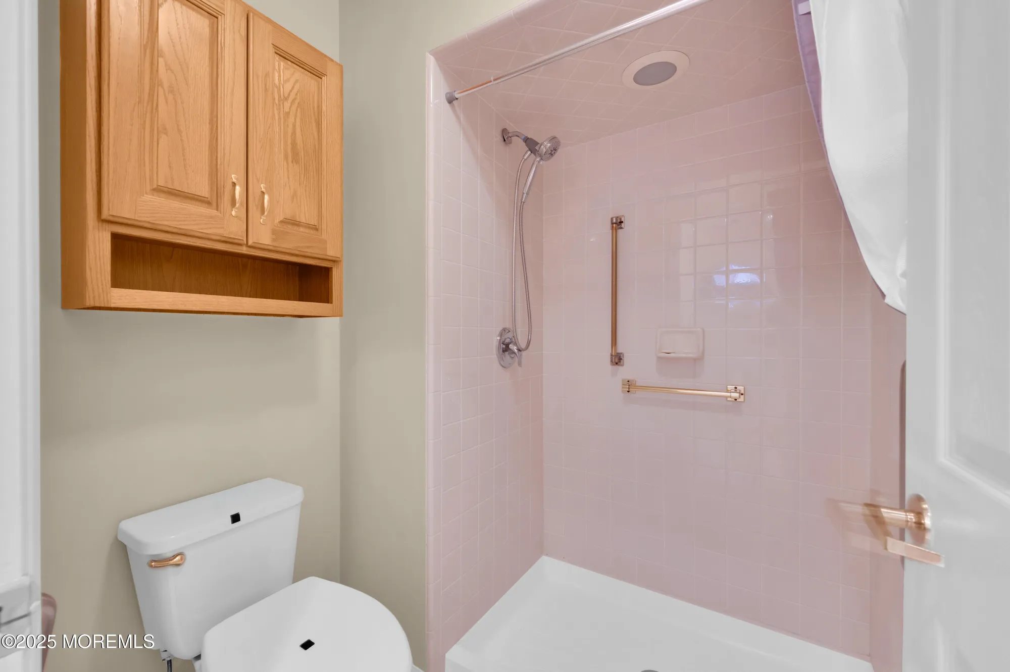 Property Slideshow image 21 of 40 | 2221 s chanticleer ct, Toms River, NJ, 08755