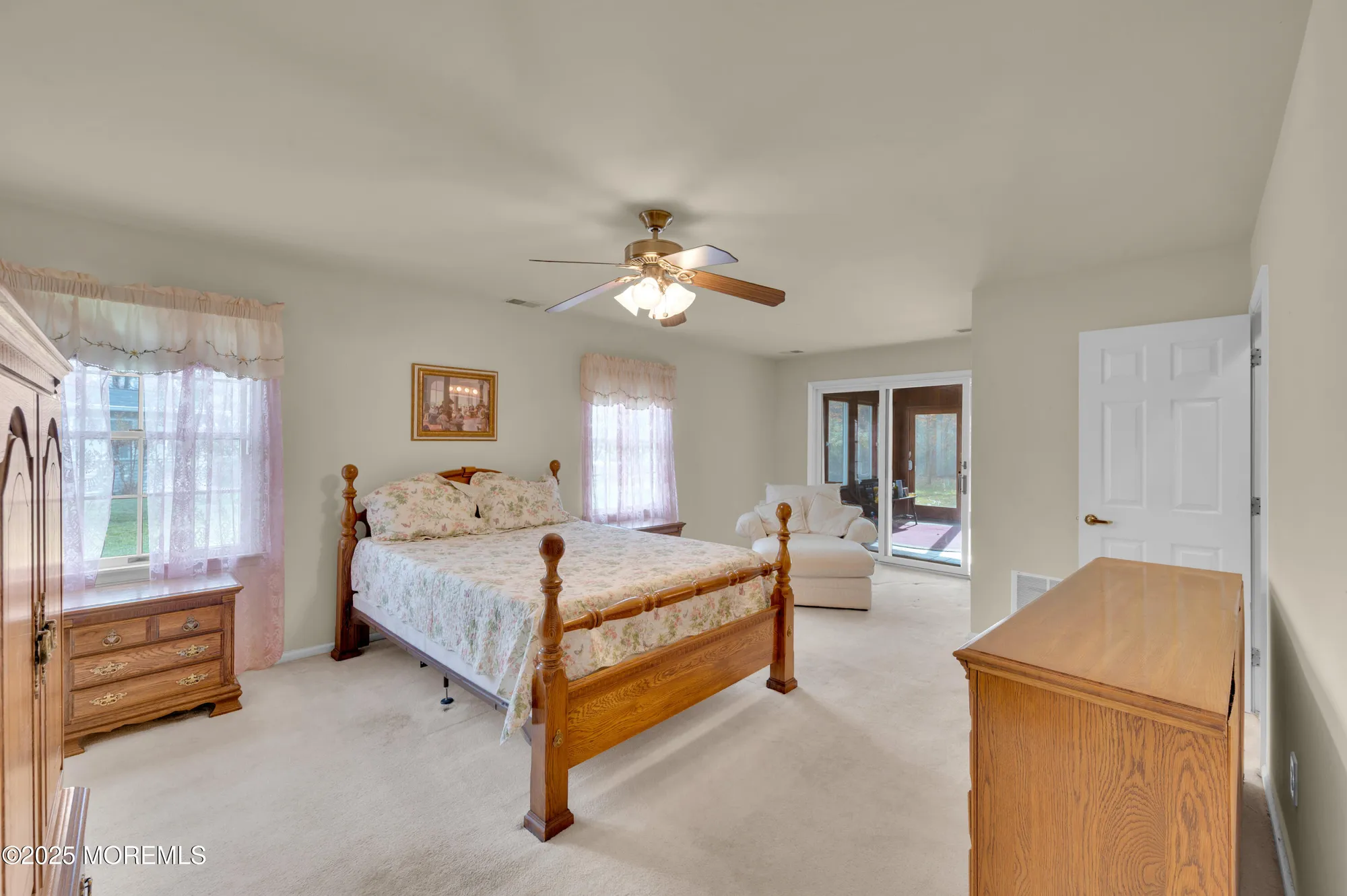 Property Slideshow image 17 of 40 | 2221 s chanticleer ct, Toms River, NJ, 08755