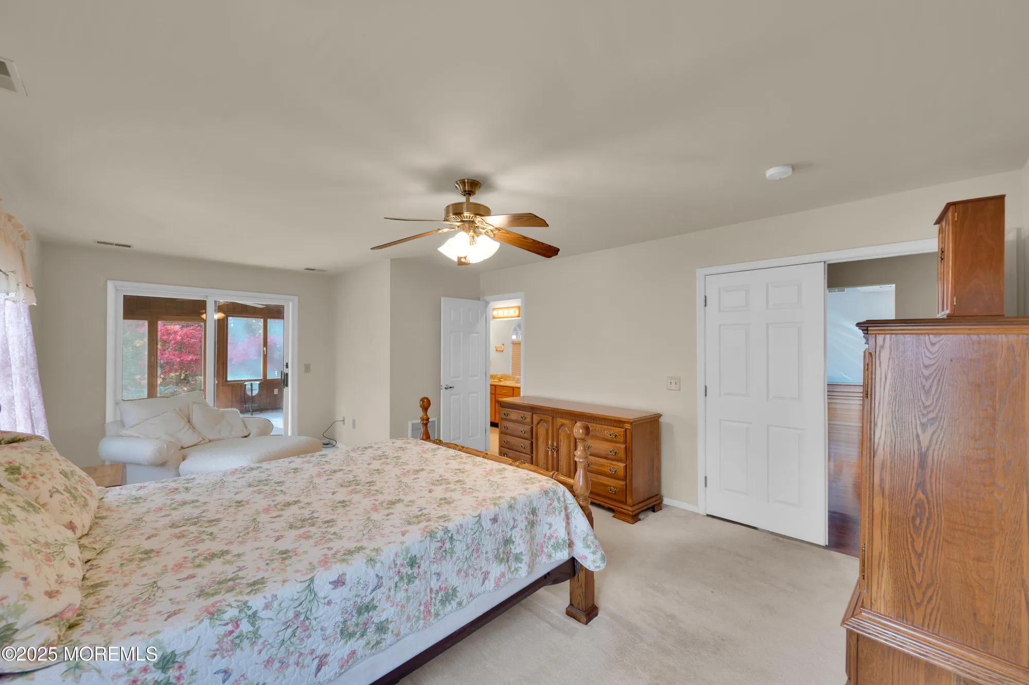Property Slideshow image 18 of 40 | 2221 s chanticleer ct, Toms River, NJ, 08755