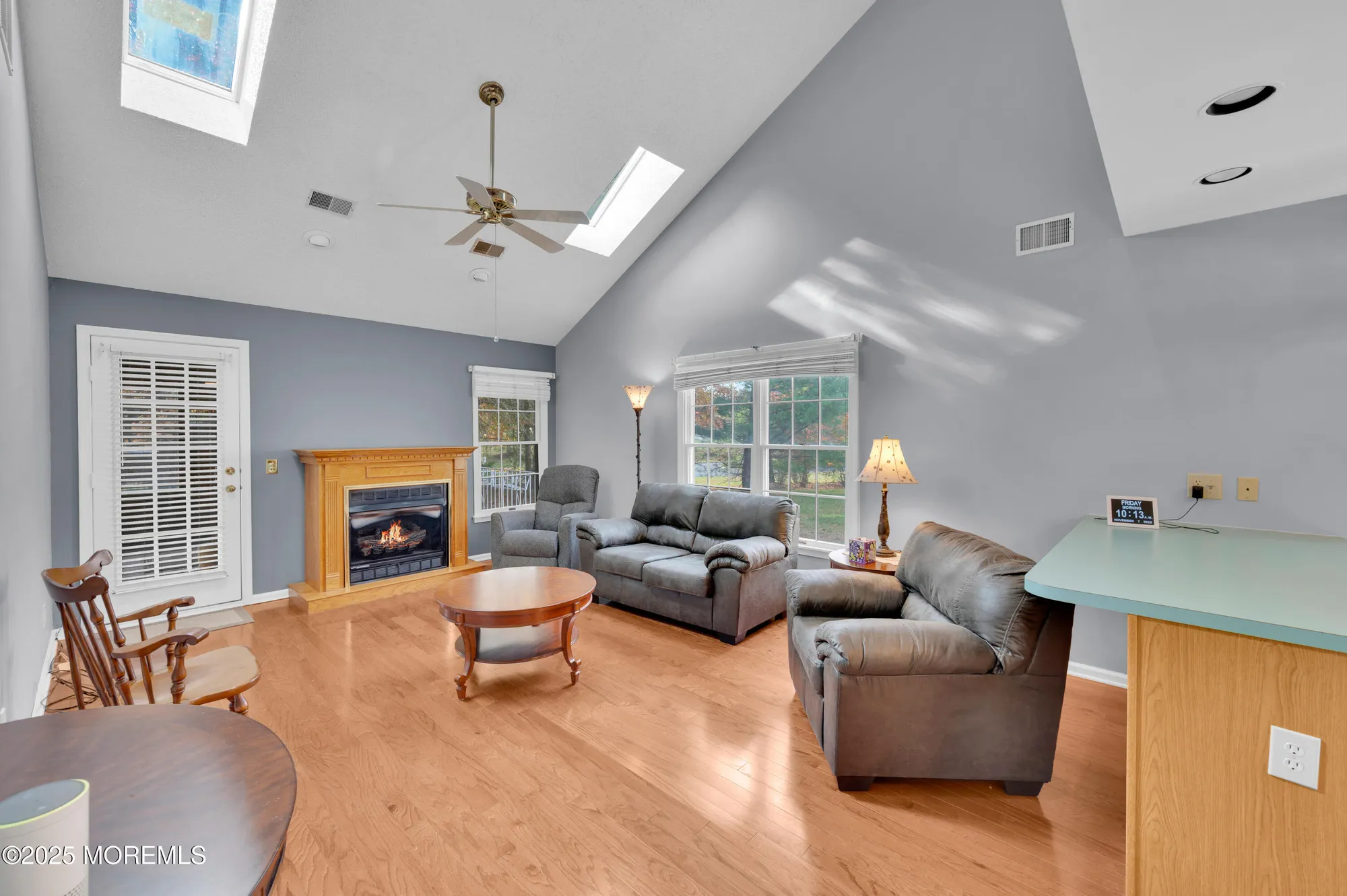 Property Slideshow image 5 of 40 | 2221 s chanticleer ct, Toms River, NJ, 08755