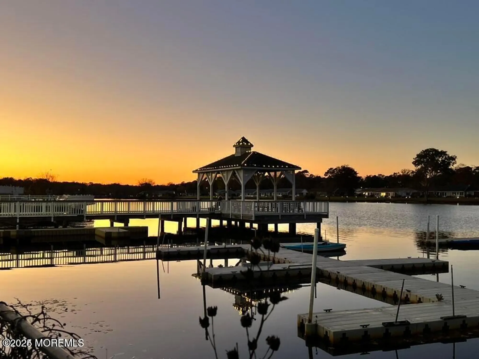 Property Slideshow image 15 of 18 | 94d edinburgh ln, Lakewood, NJ, 08701